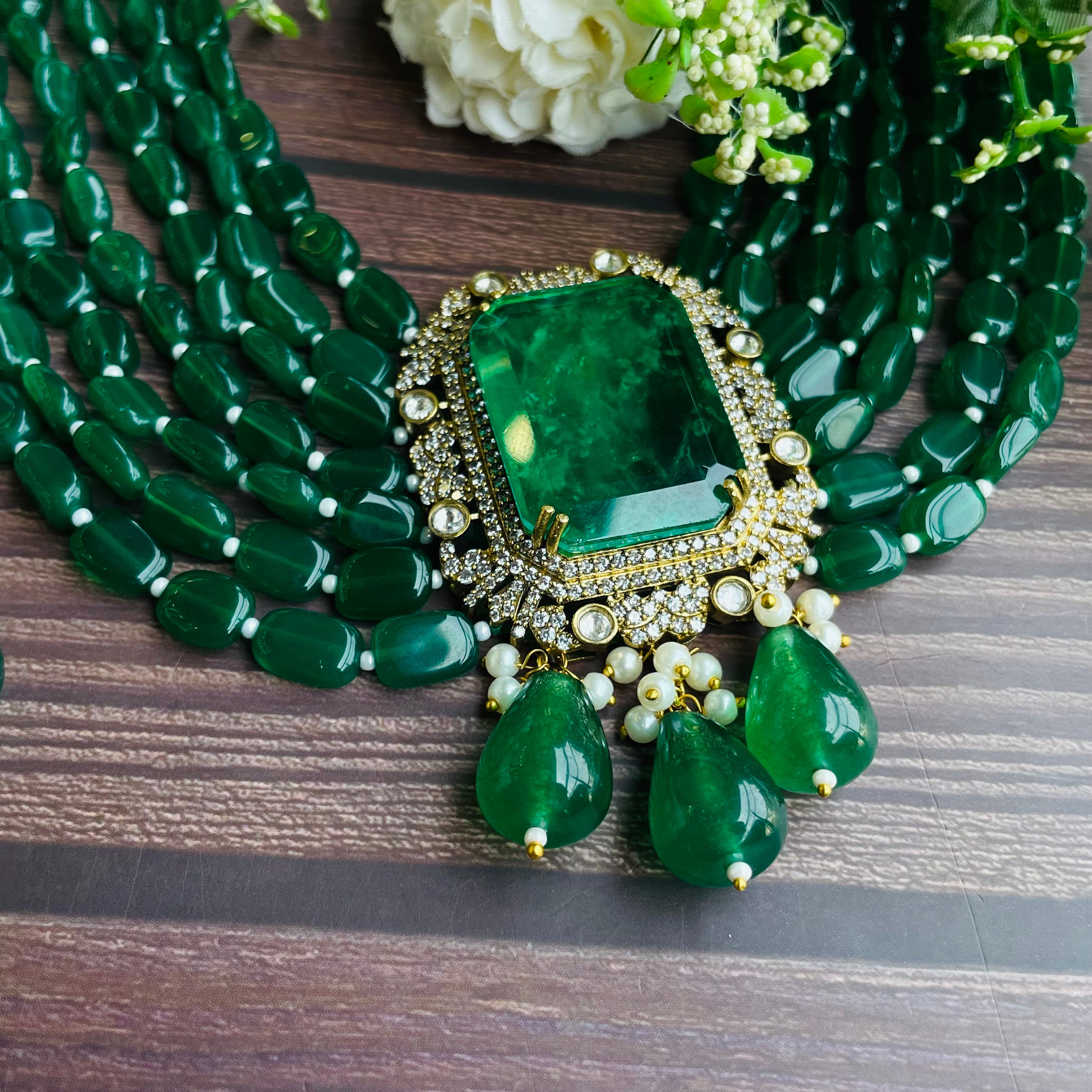 Nayaab Rubi Neckpiece