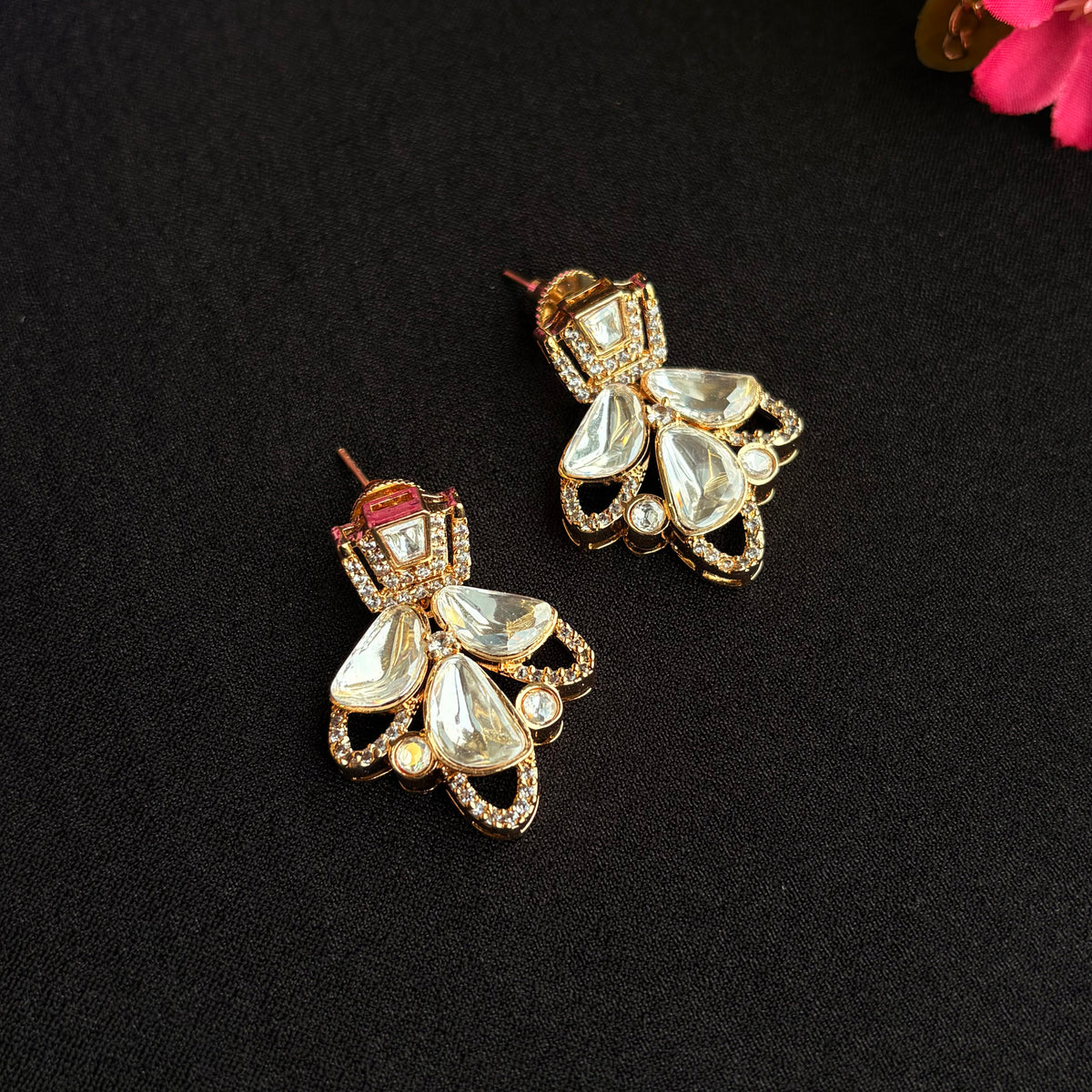 Inaya Neckpiece