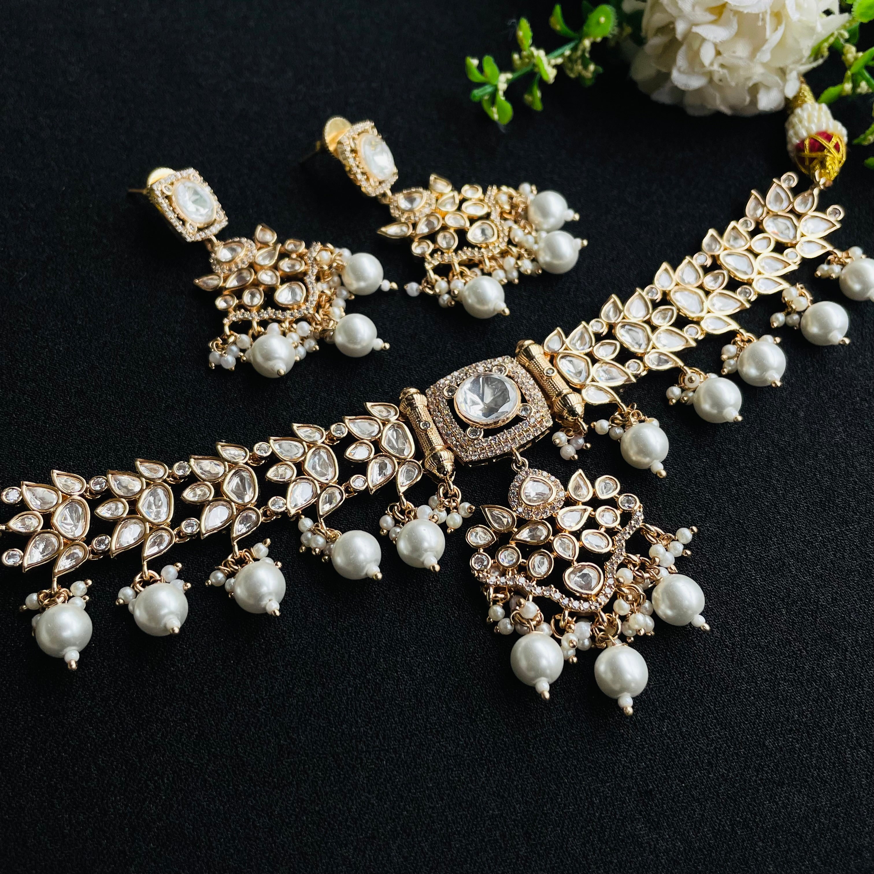 Nayaab bhavika Polki Choker