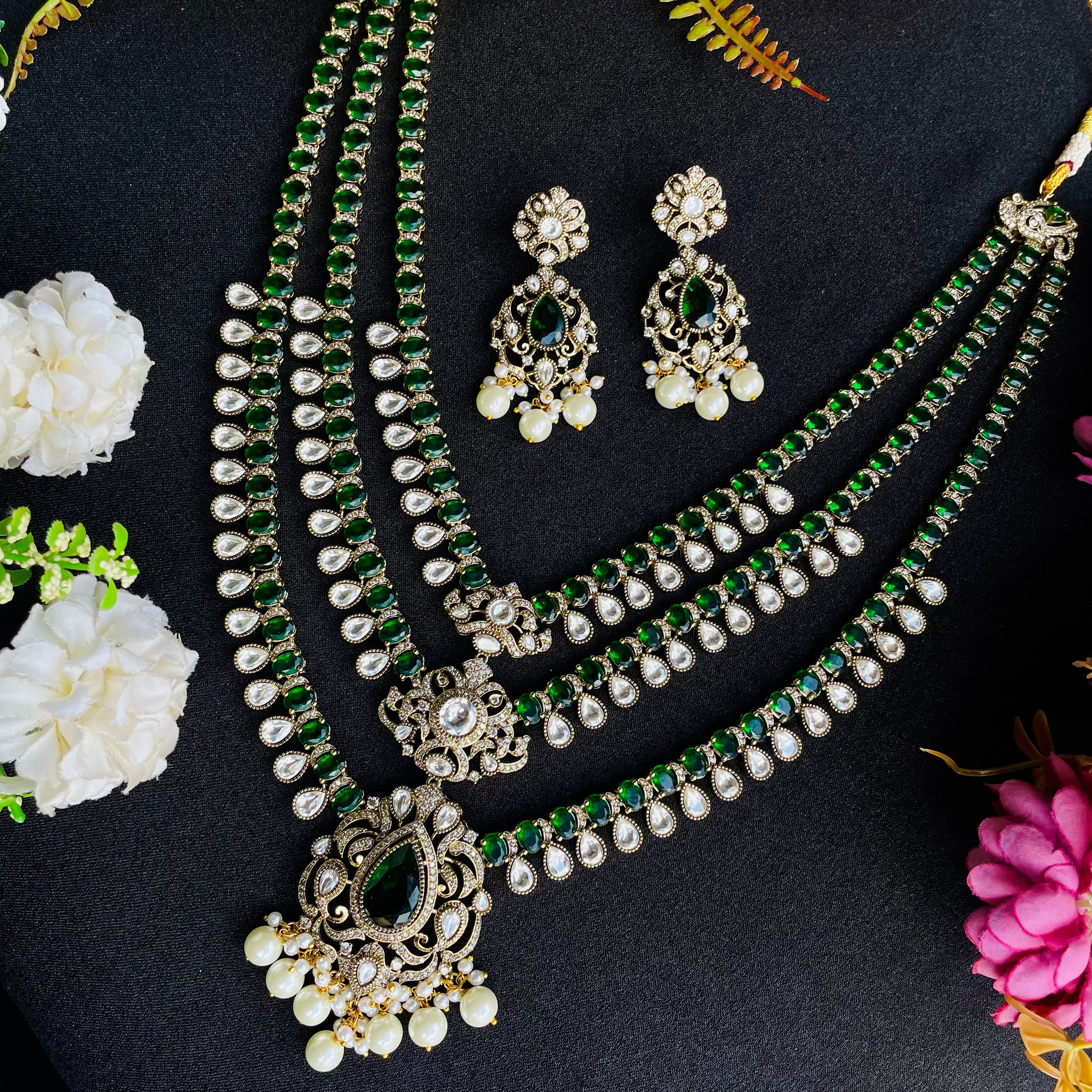 Nayaab Rani Neckpiece