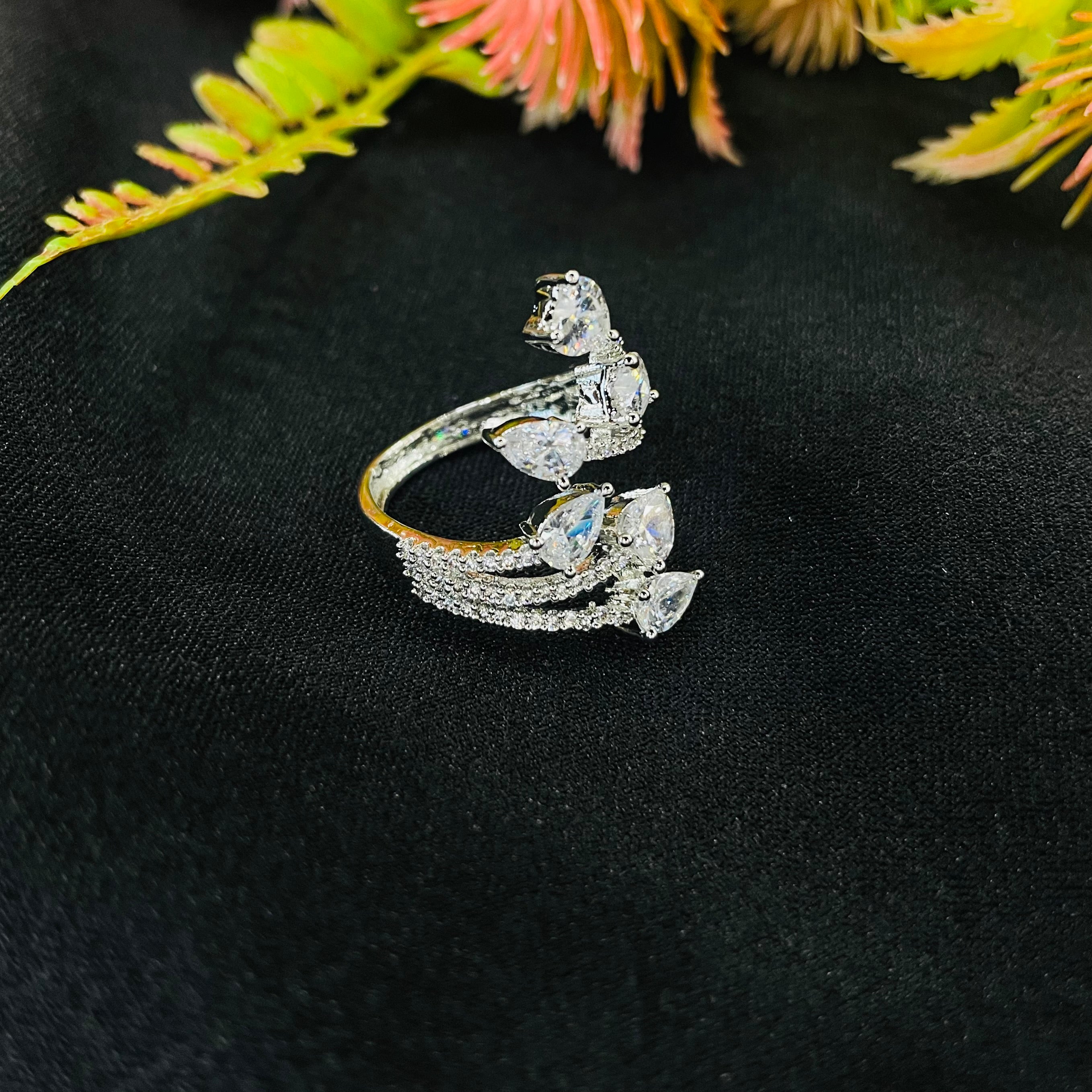 Ad Evora Ring