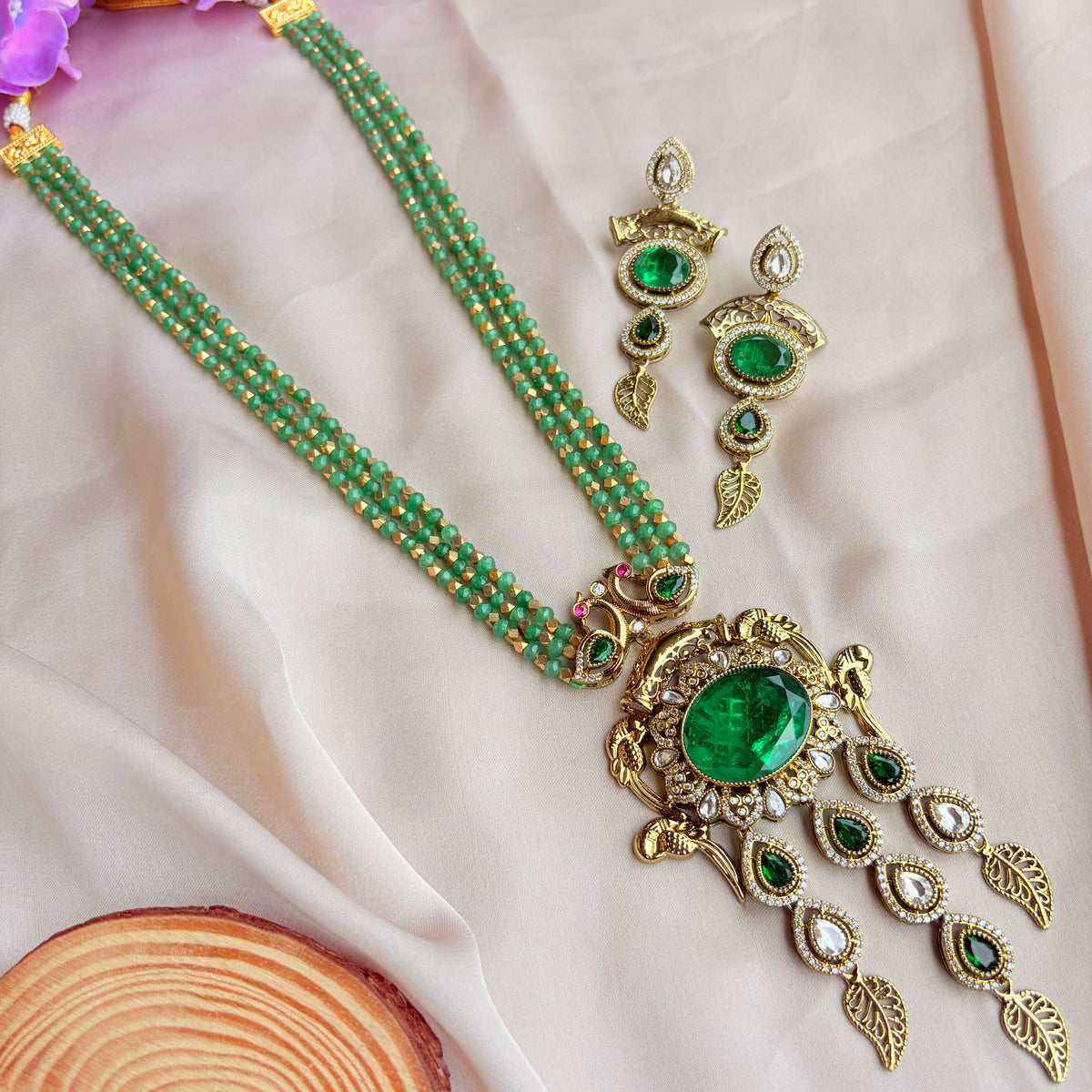Mayura Emerald Neckpiece