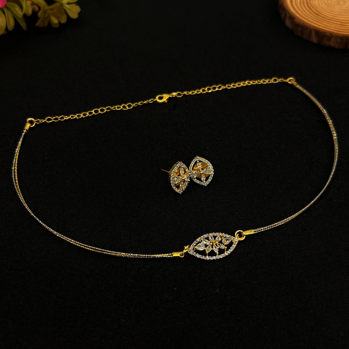 Abhani Pendant