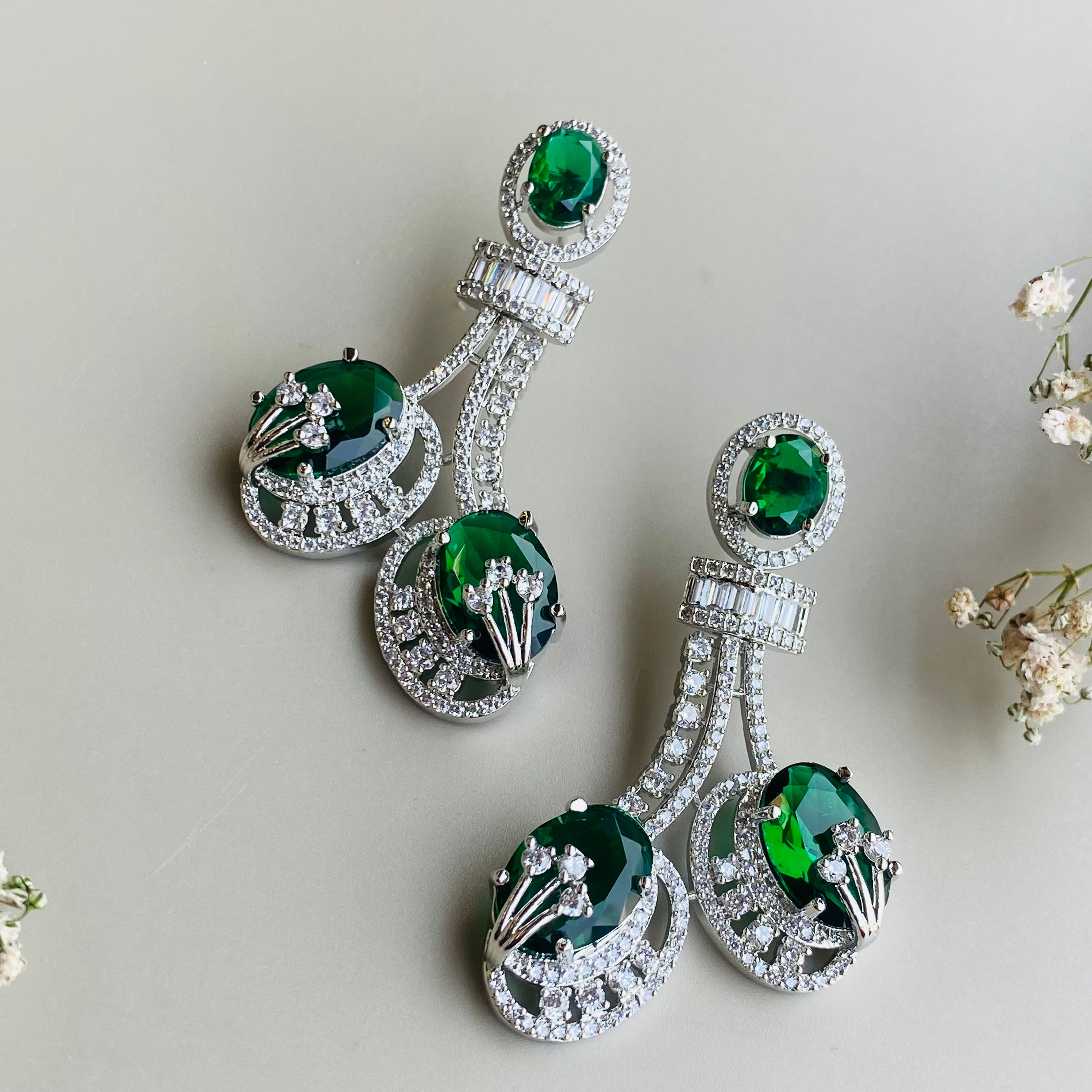 Ad Rhea neckpiece