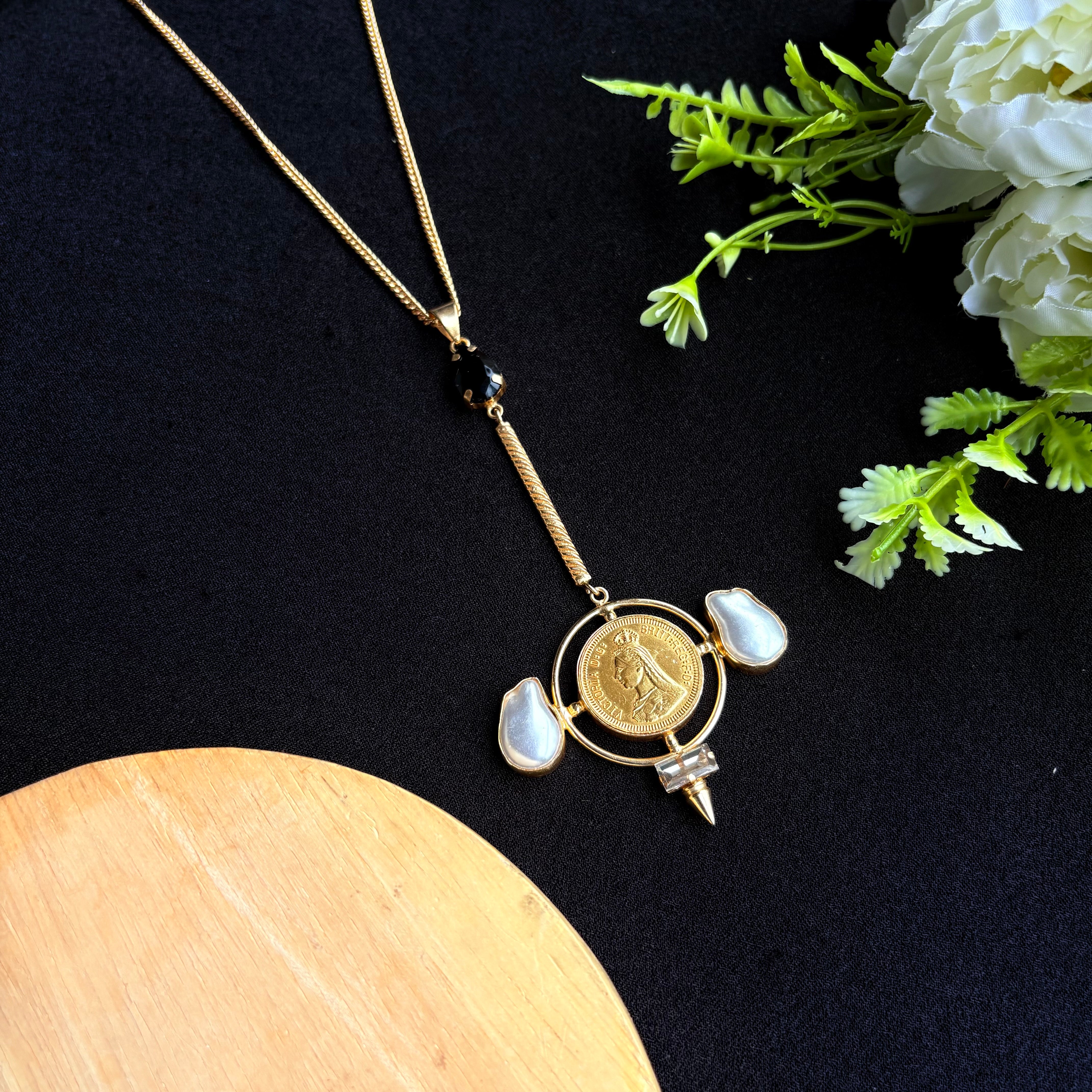 Aurelia Coin Pendant Necklace