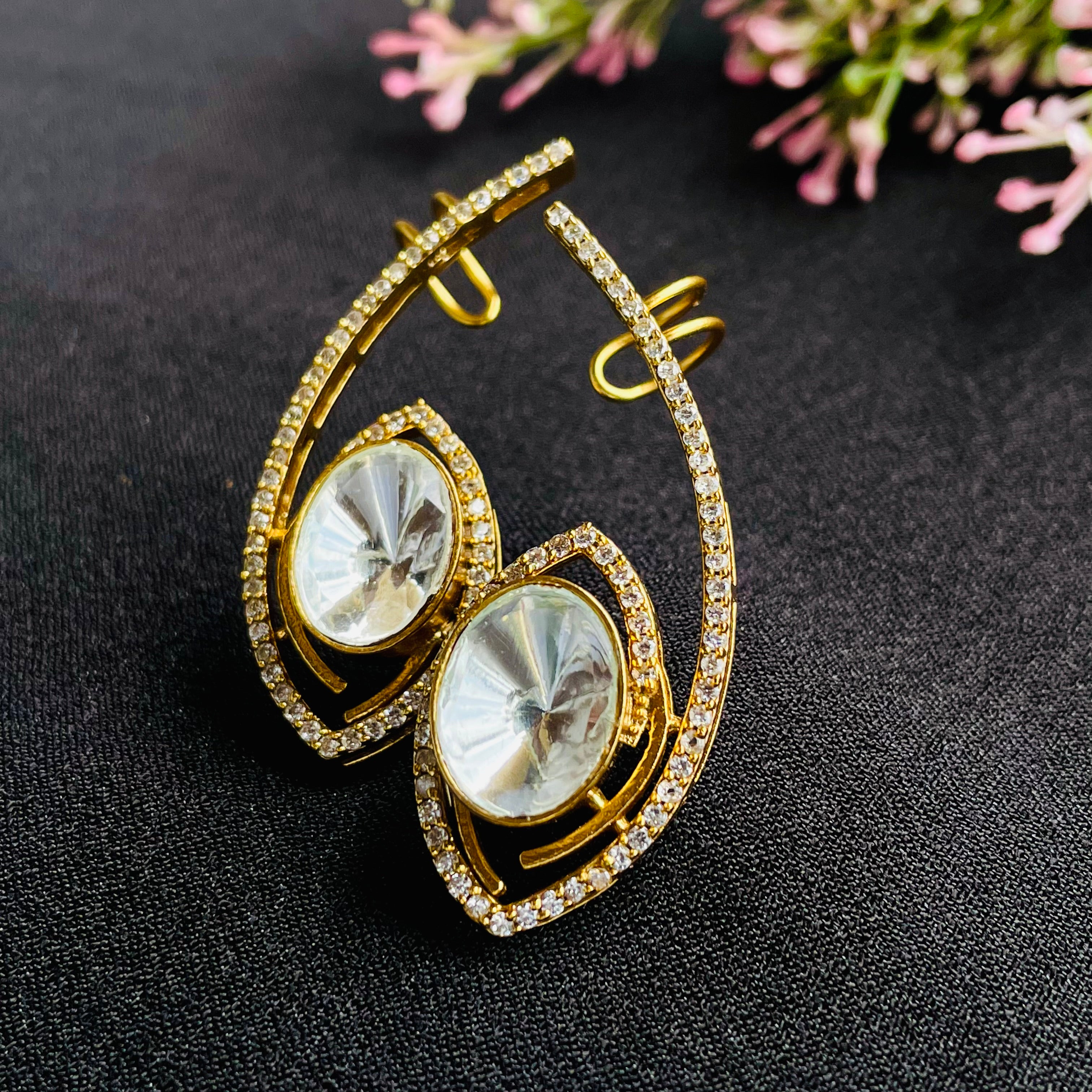 Nayaab Aera Polki Earcuff