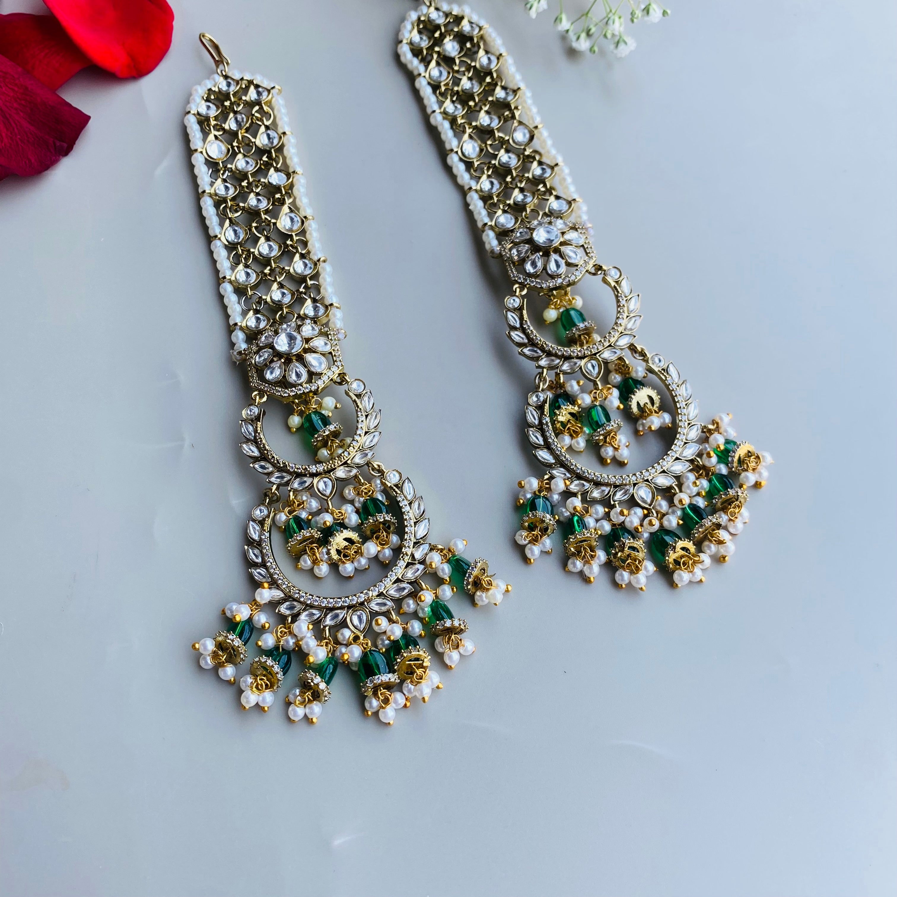 Nayaab Zoya Chandbali with kaanchain