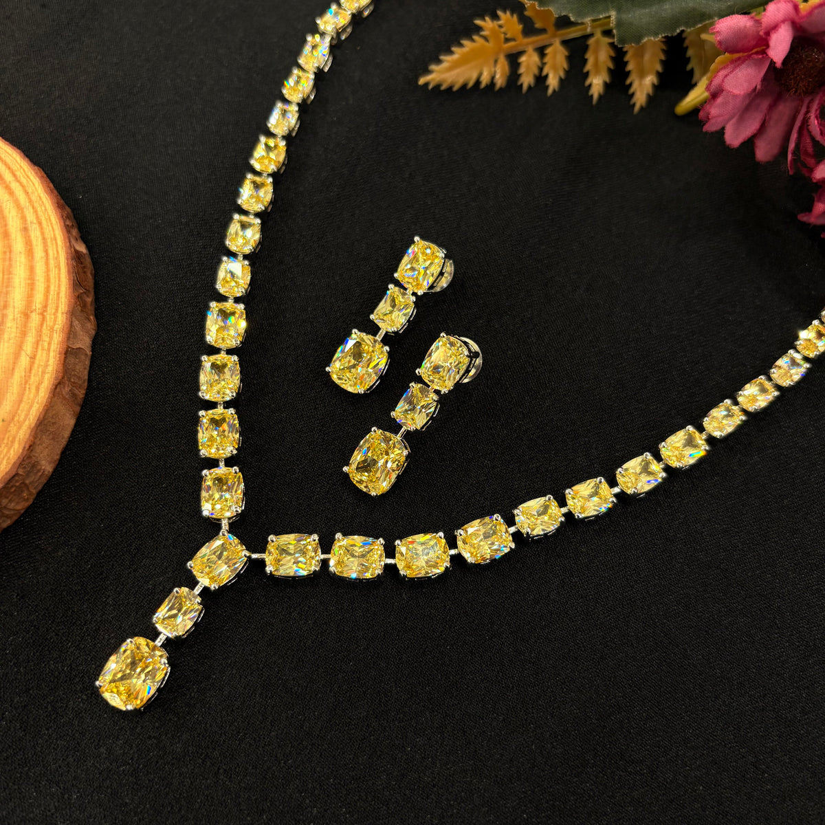 Aarohi Citrine Neckpiece