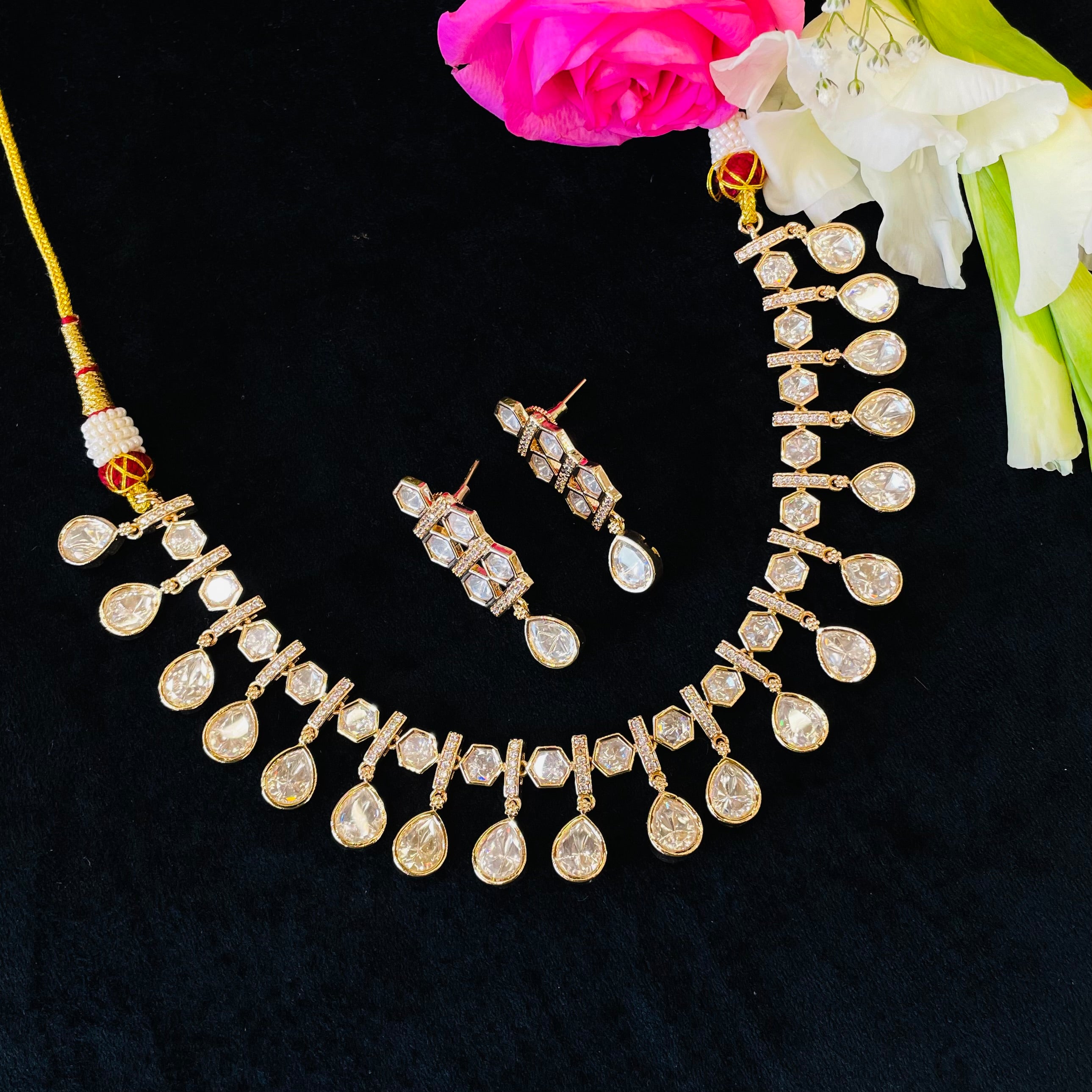 Nayaab Moni Polki Neckpiece