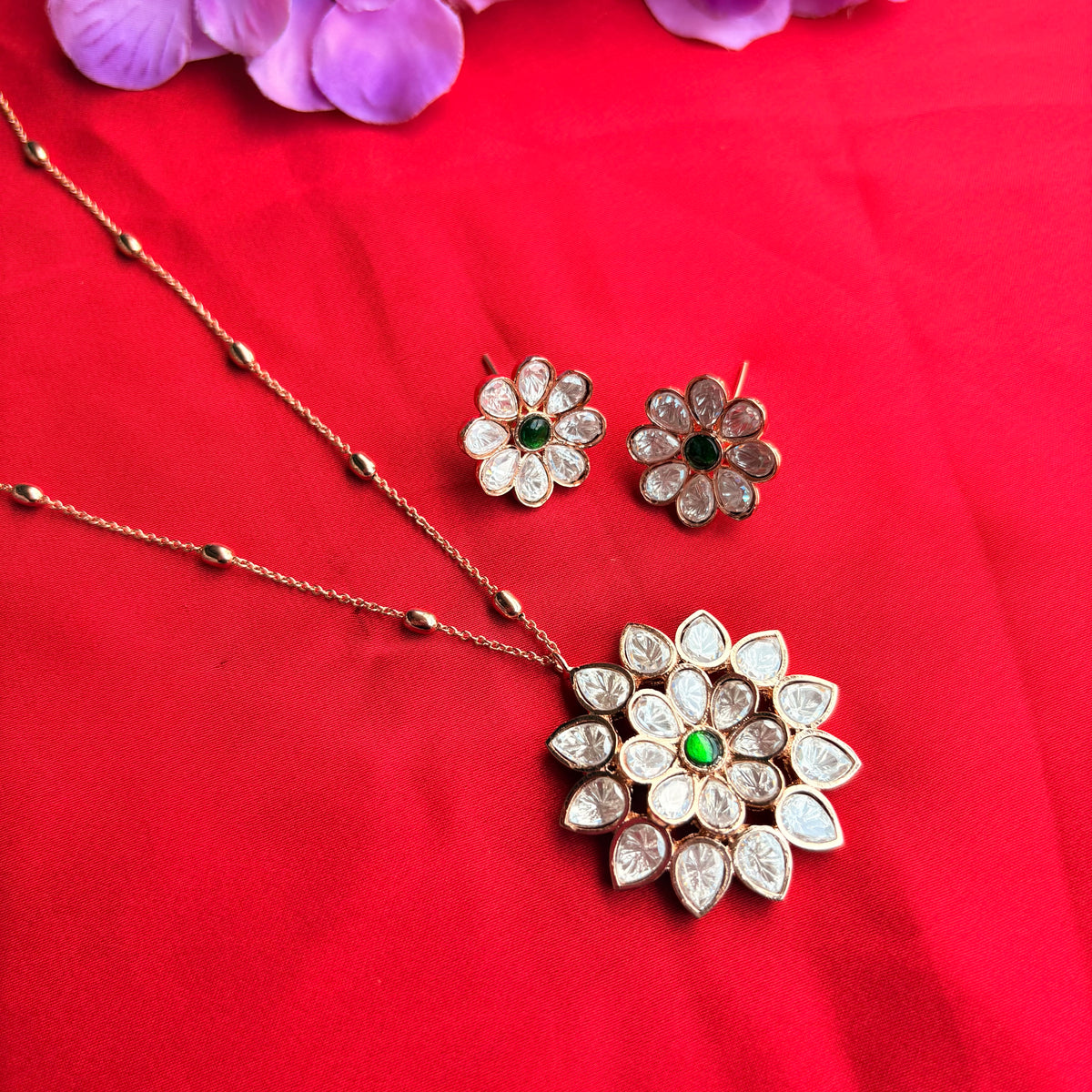 Vanya Pendant Set