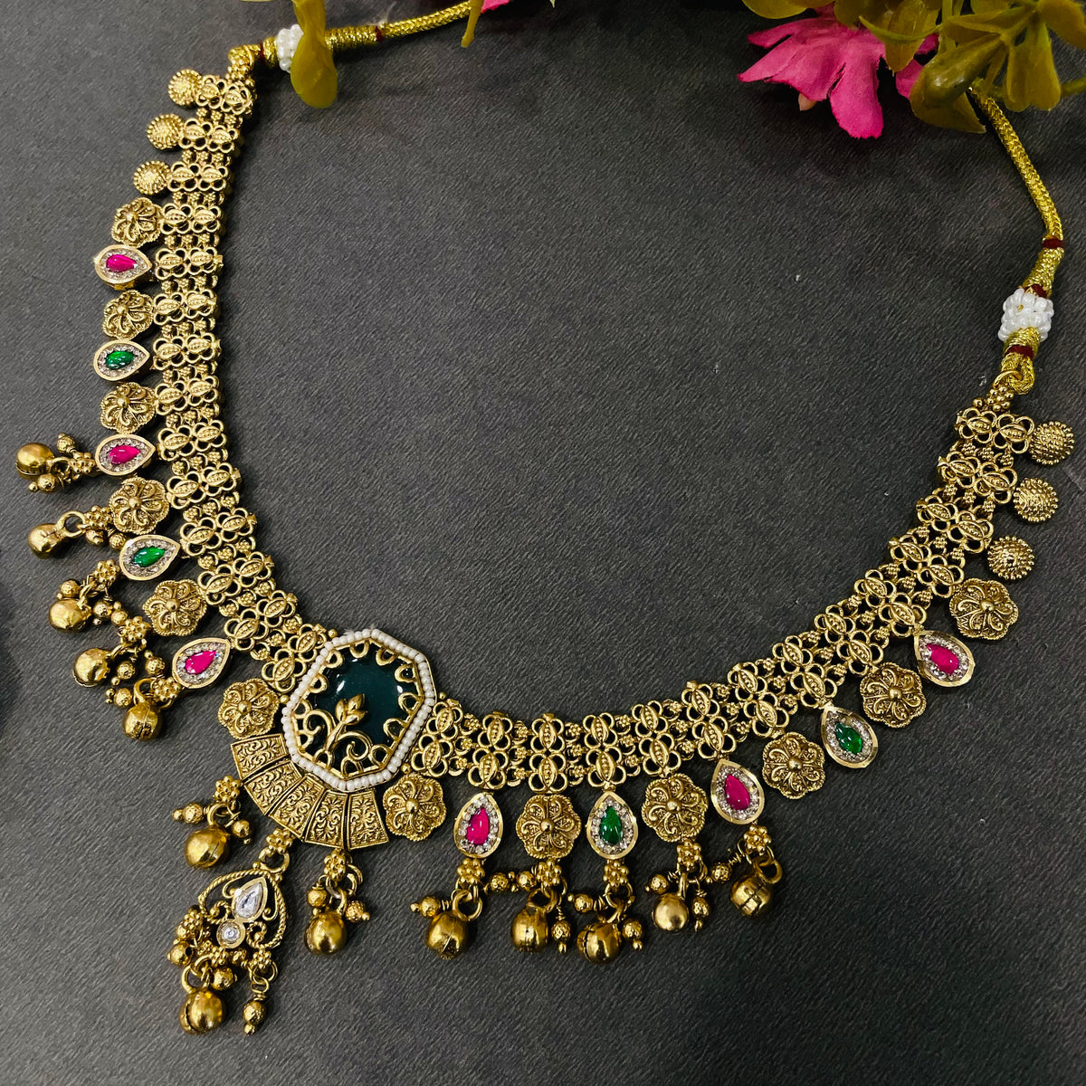 Vedanshi Neckpiece