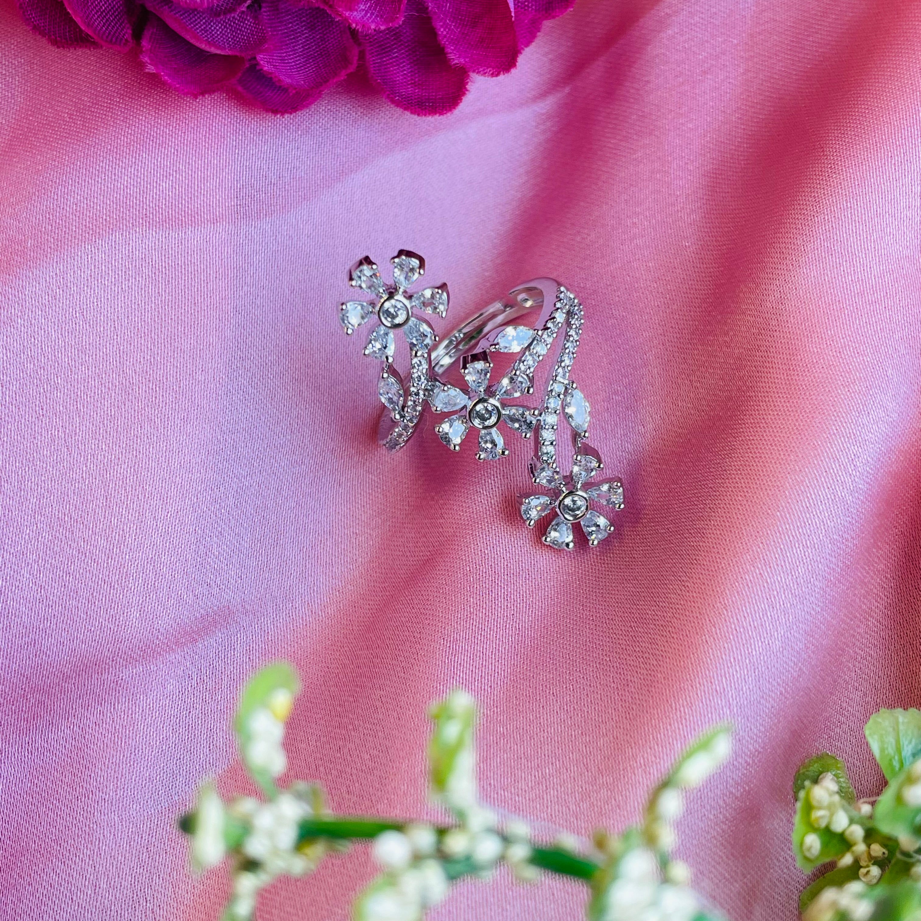 Ad Darla  ring adjustable