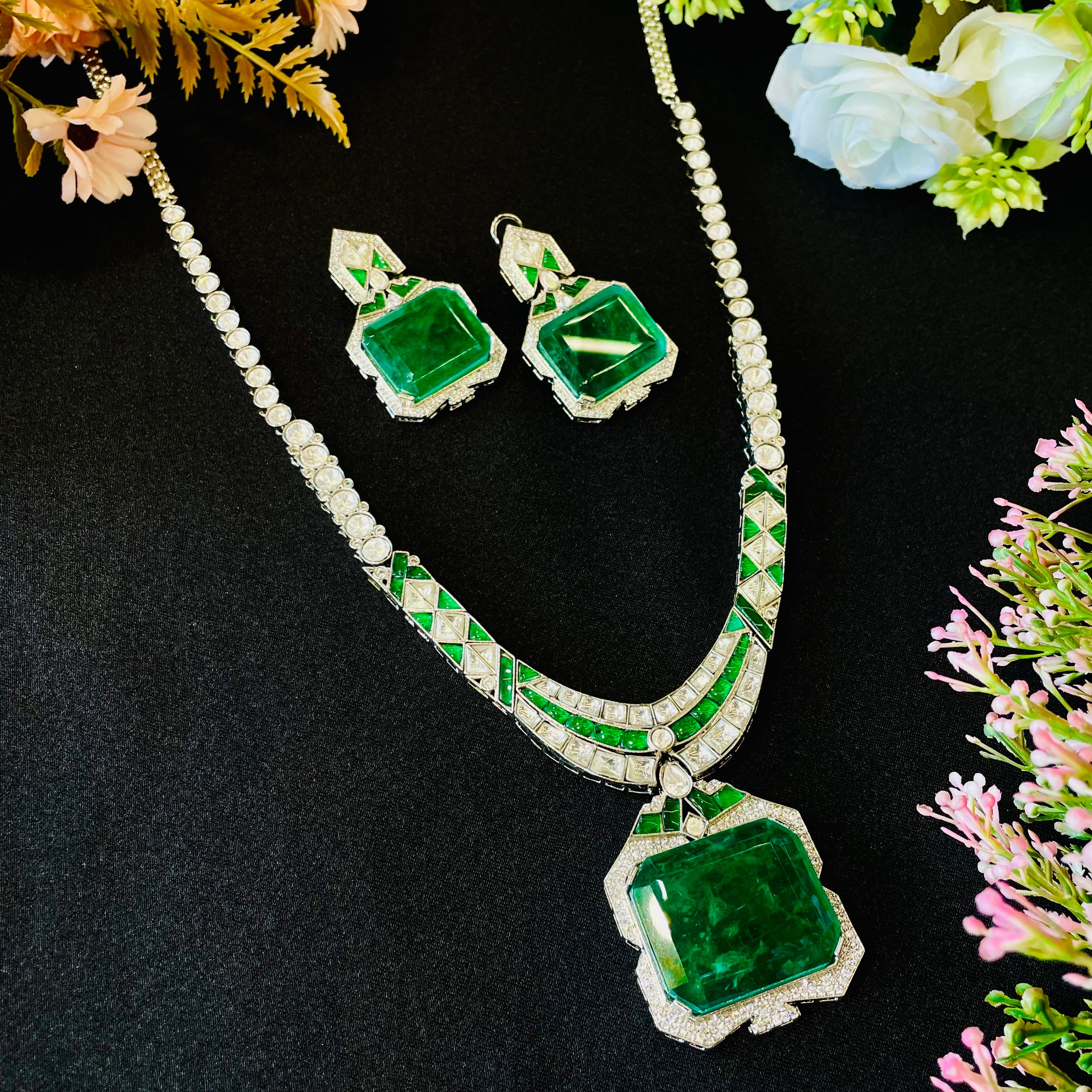 Nayaab Priyanka MetGala Neckpiece