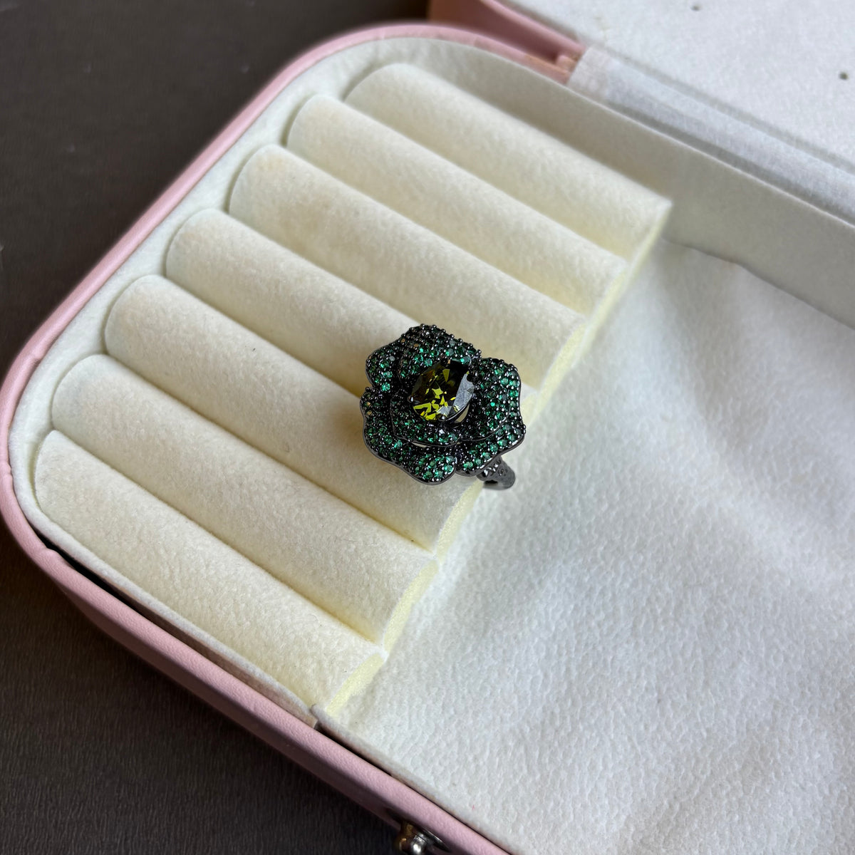 Gulnaar Ring