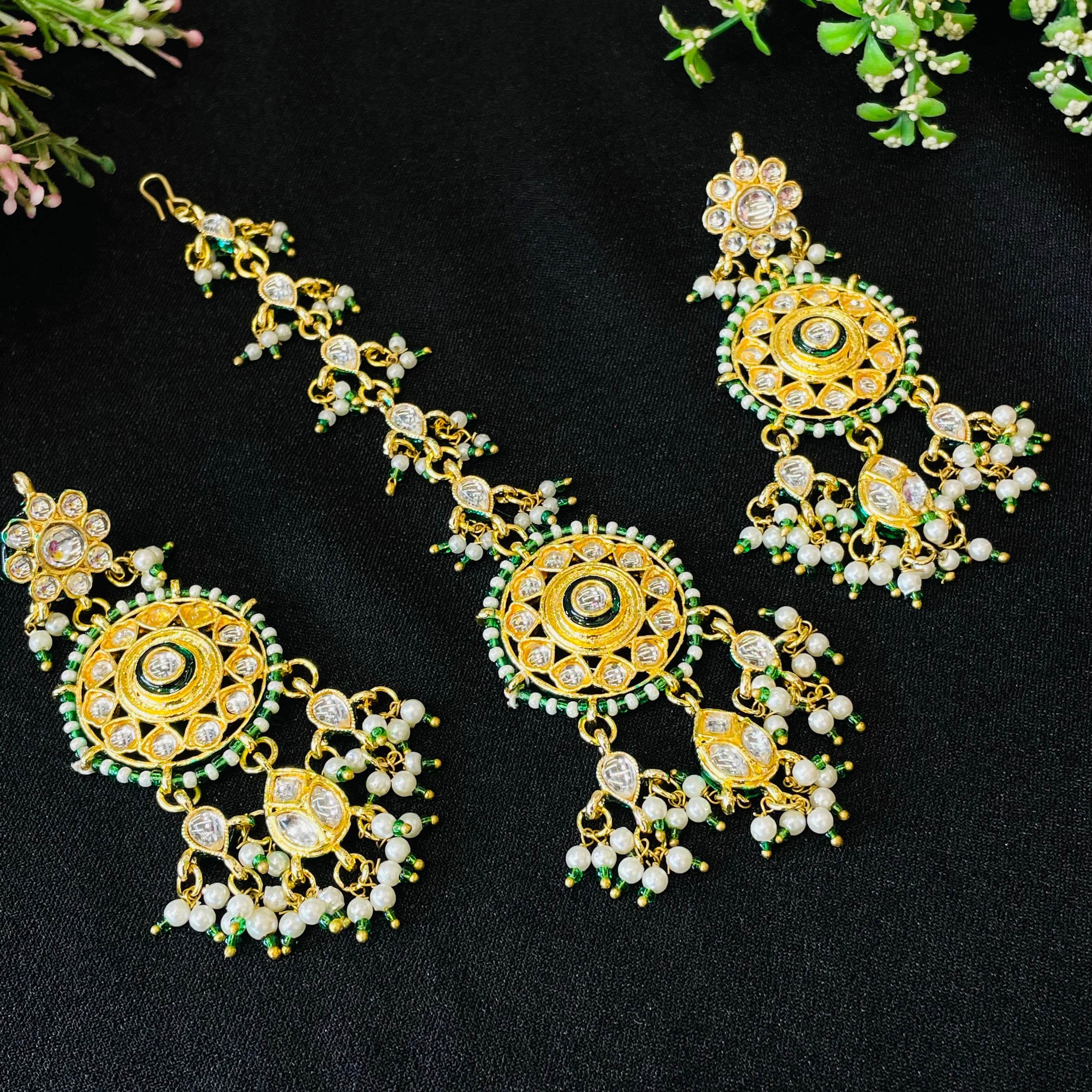 Nayaab Anika neckpiece
