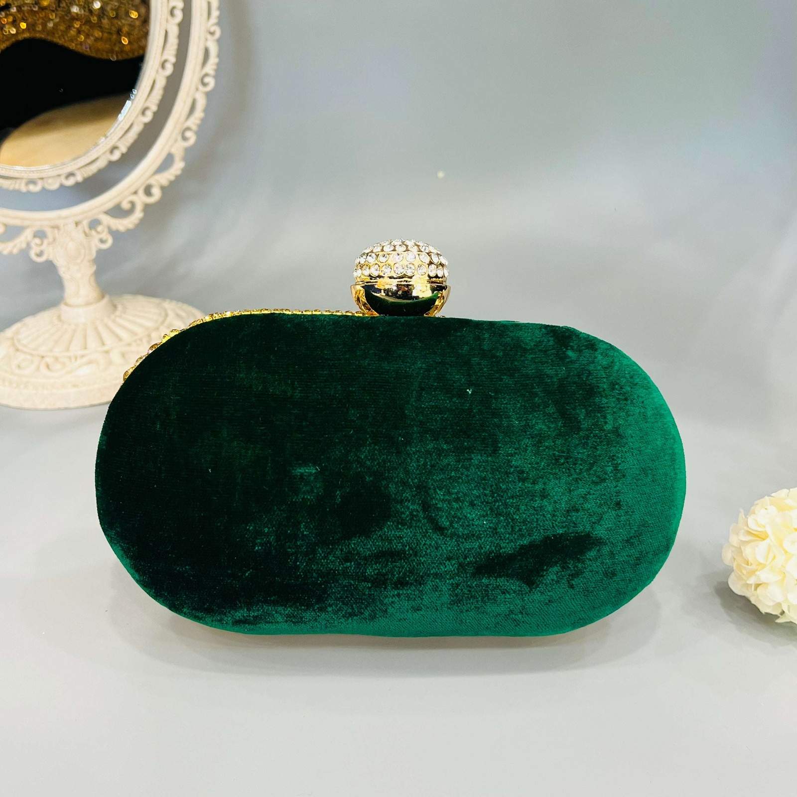 Vs velvet clutch Green