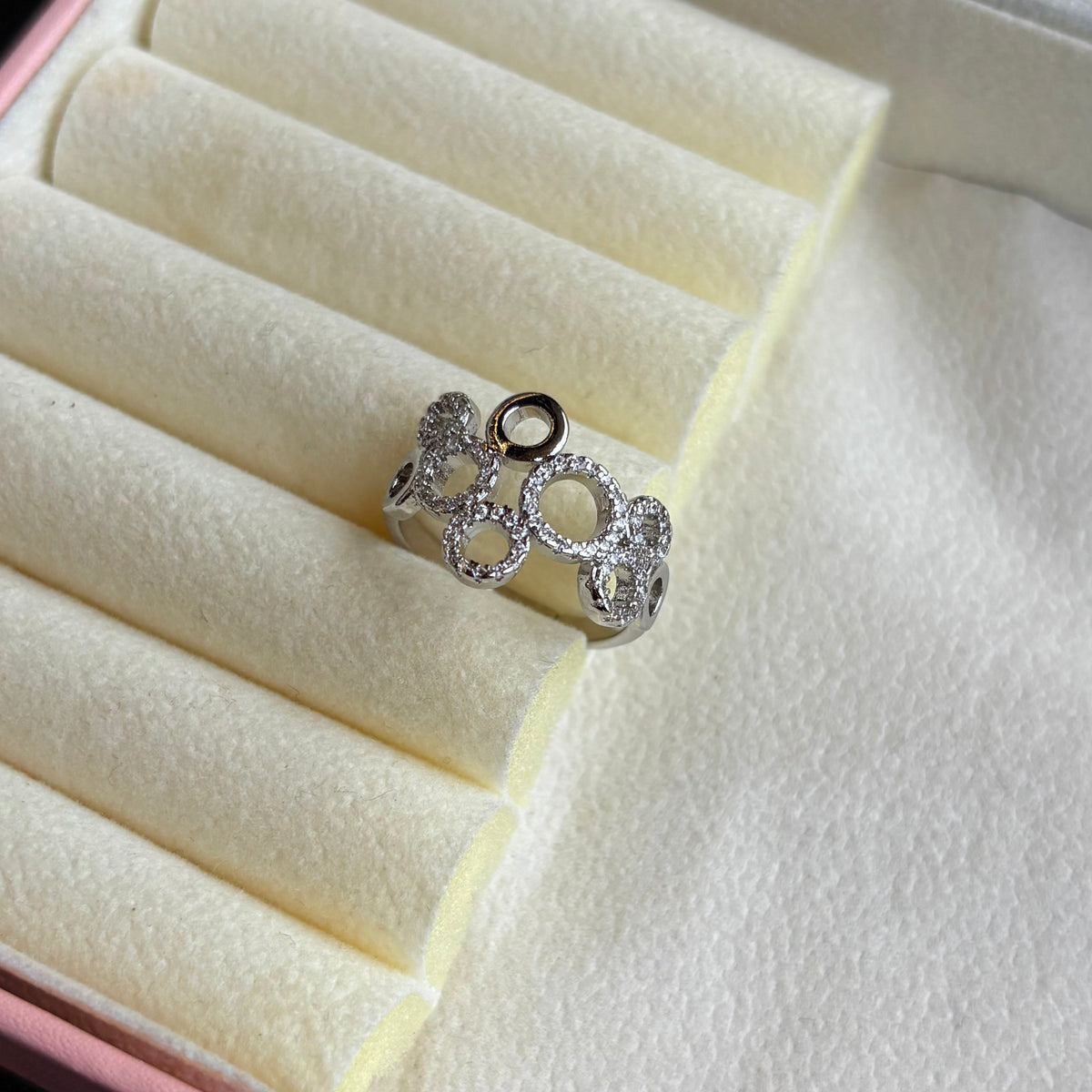 Chakrika Ring