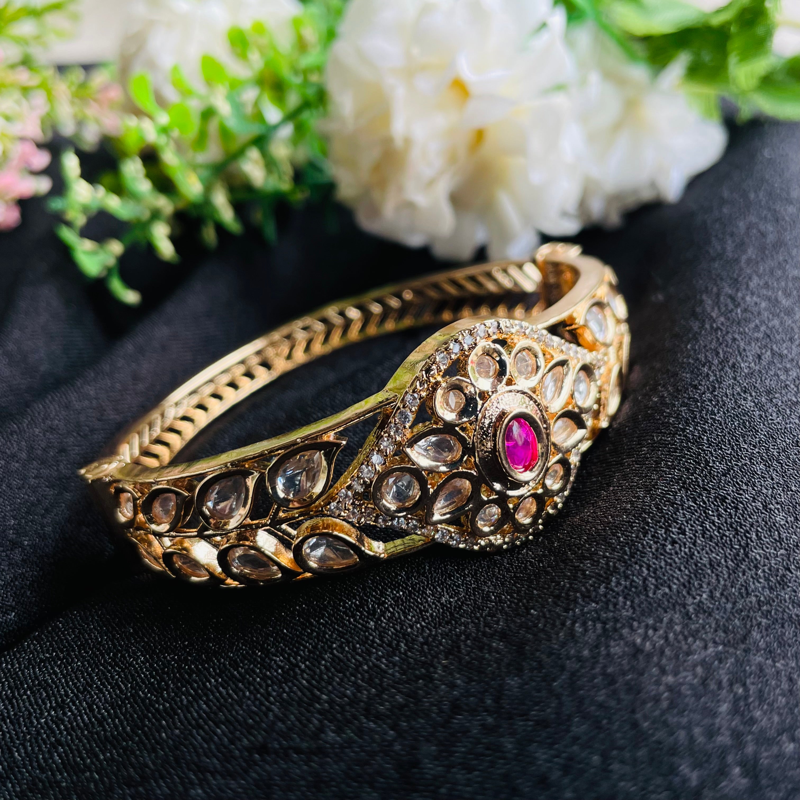 Nayaab Shaloka Polki Bracelet