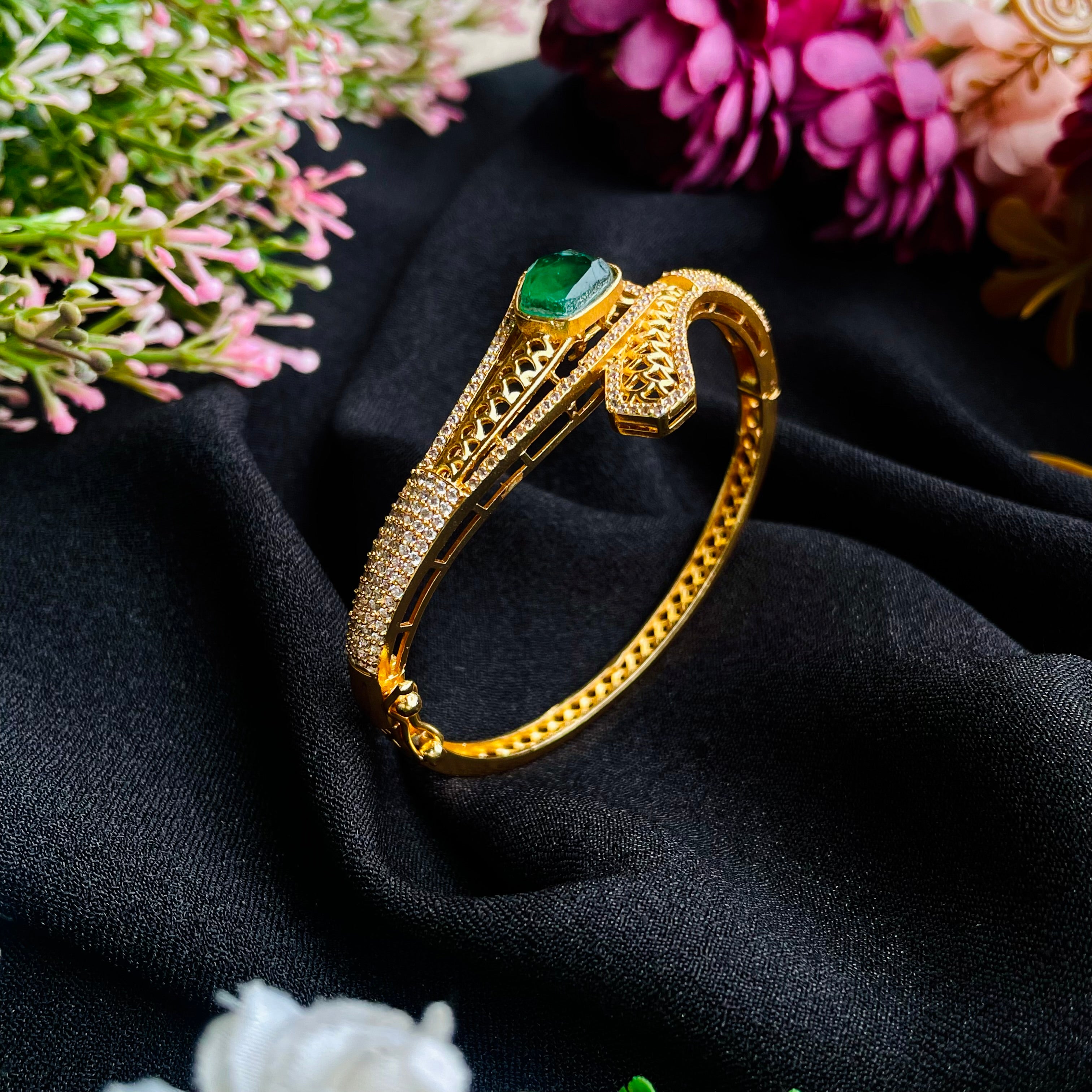 Nayaab Saanvi Bracelet