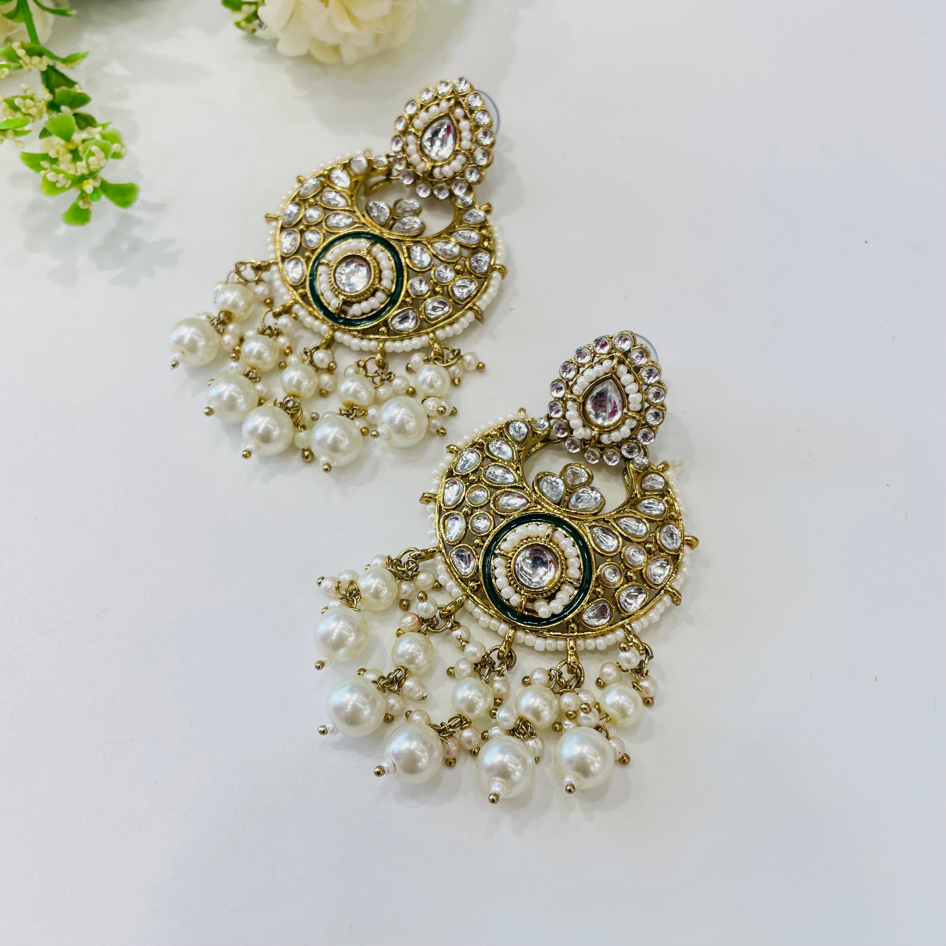 Nayaab Diya earrings with tikka