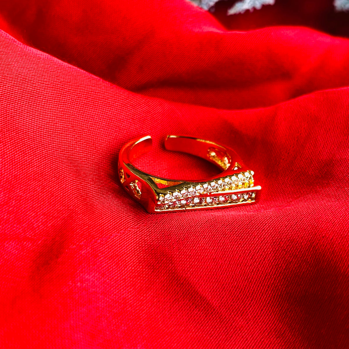 Vanya Ring