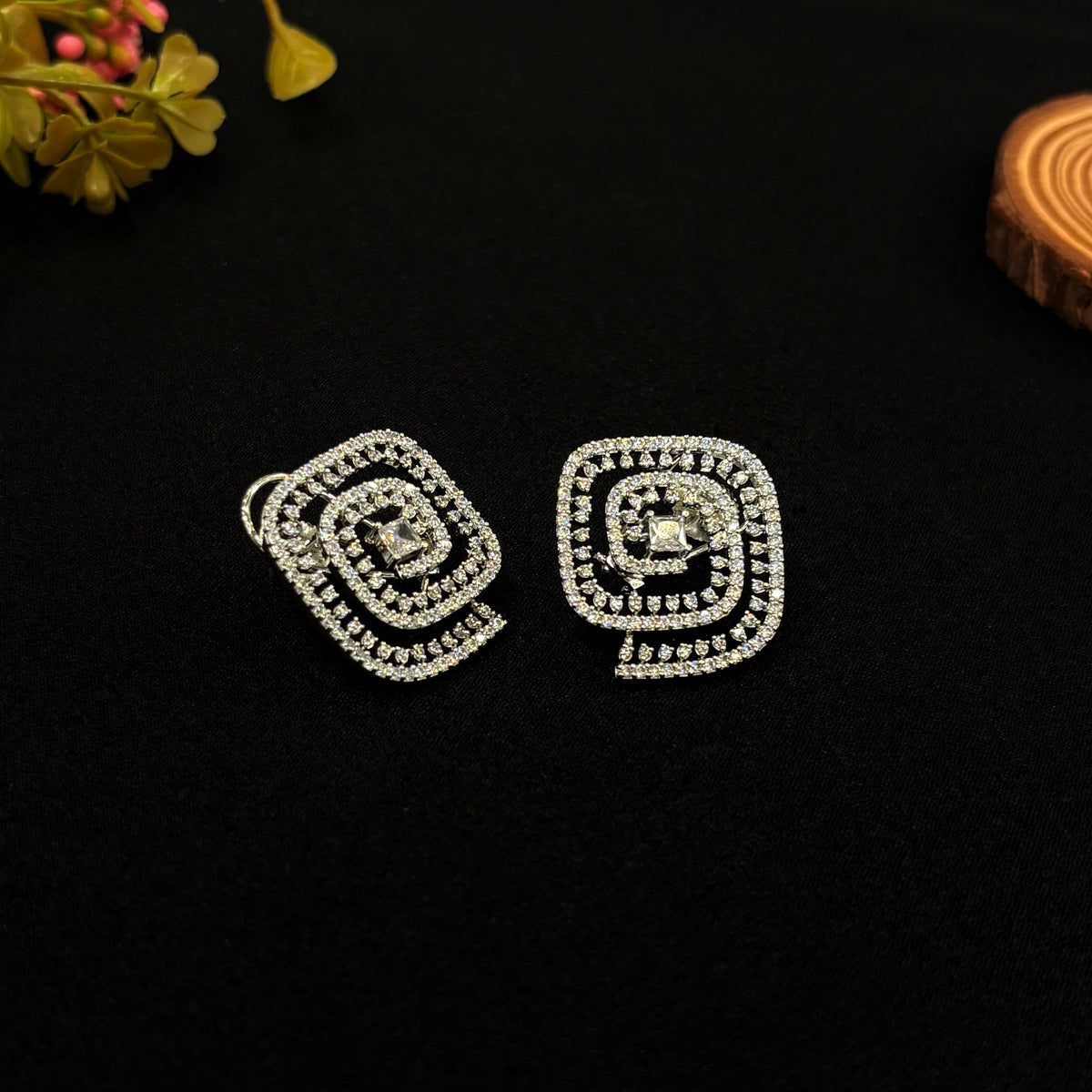 Aarohi Luxe Earrings
