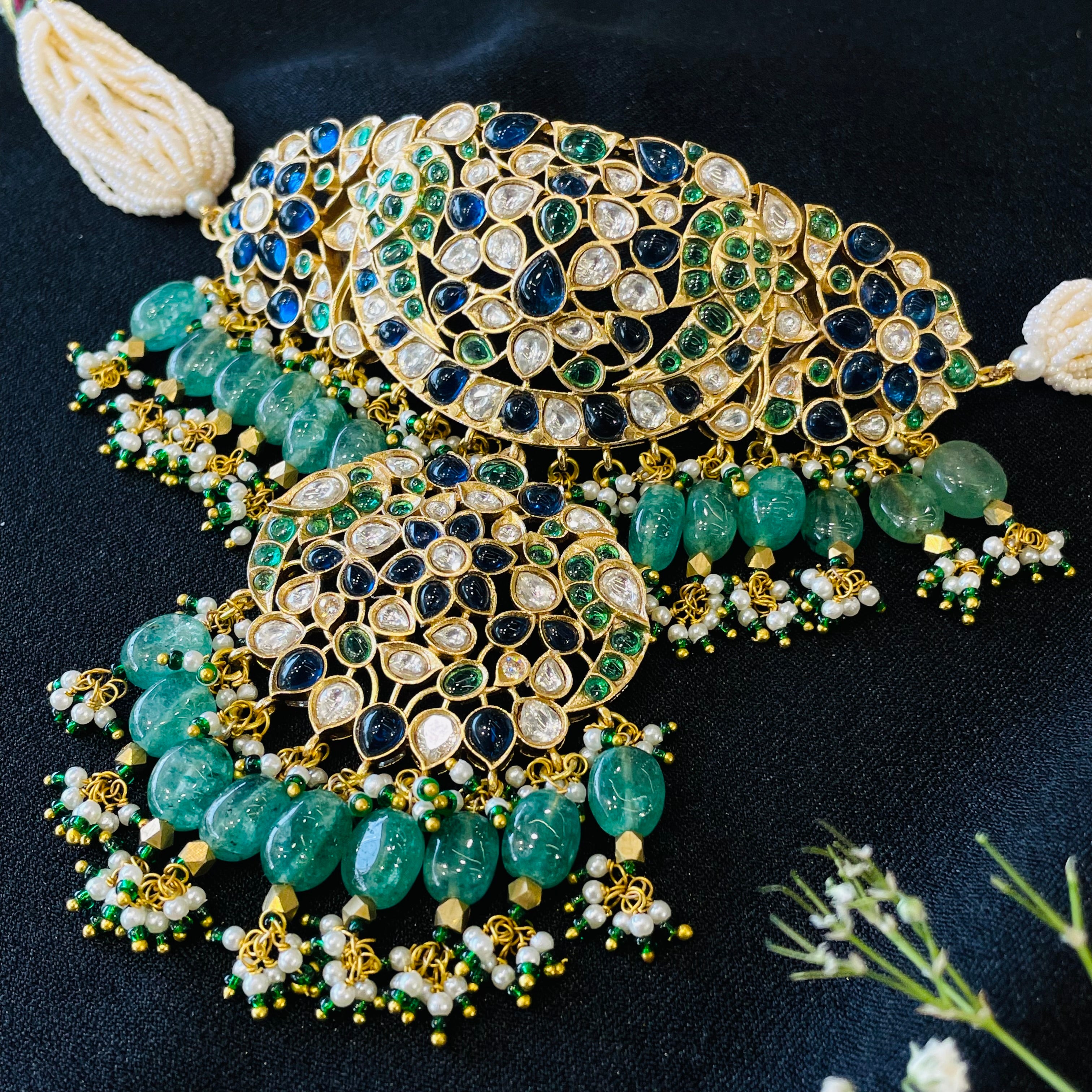 Nayaab Aarohi Choker