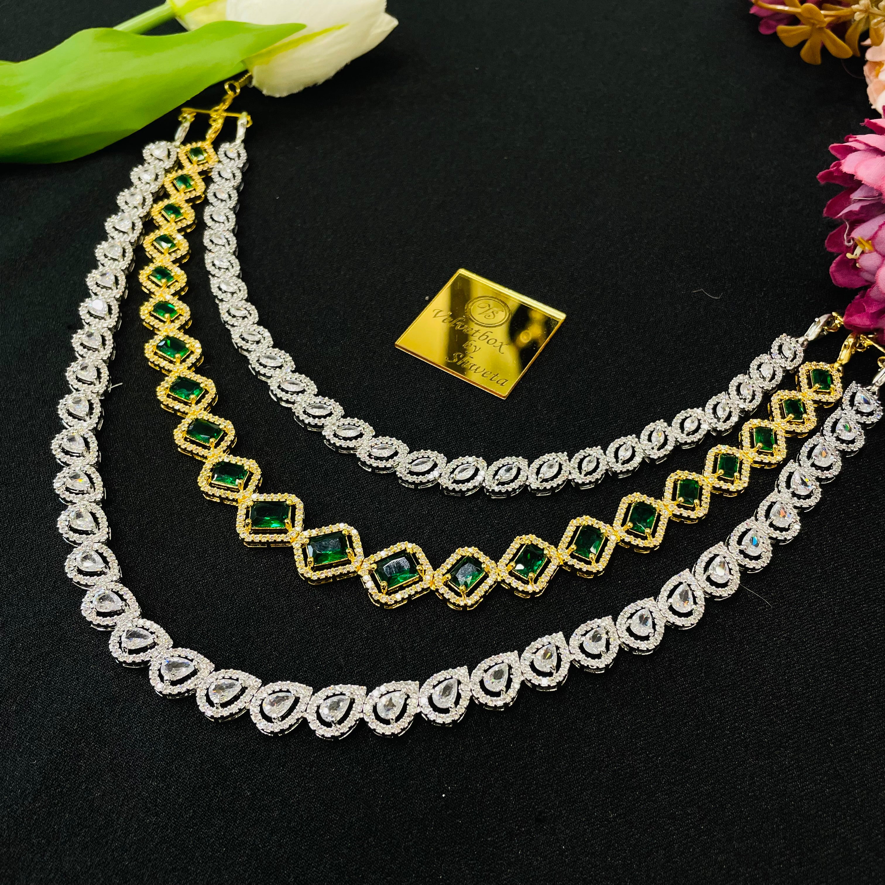 Ad Opal Neckpiece