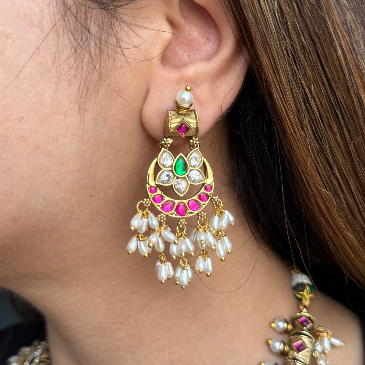 Rajvalli Neckpiece
