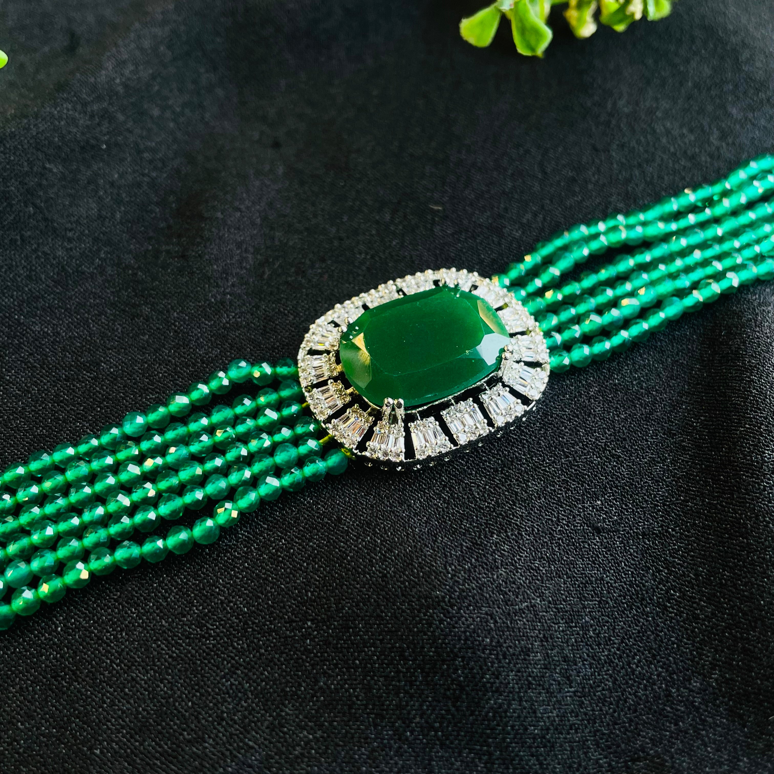 Ad Leilani Choker
