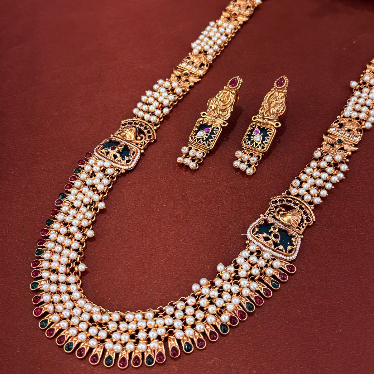 Rajvini Neckpiece