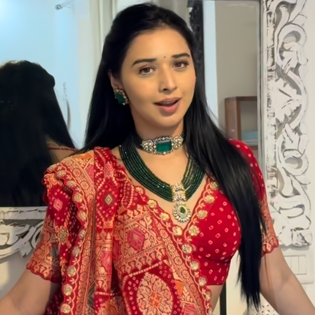 Nayaab Alisha Long Neckpiece