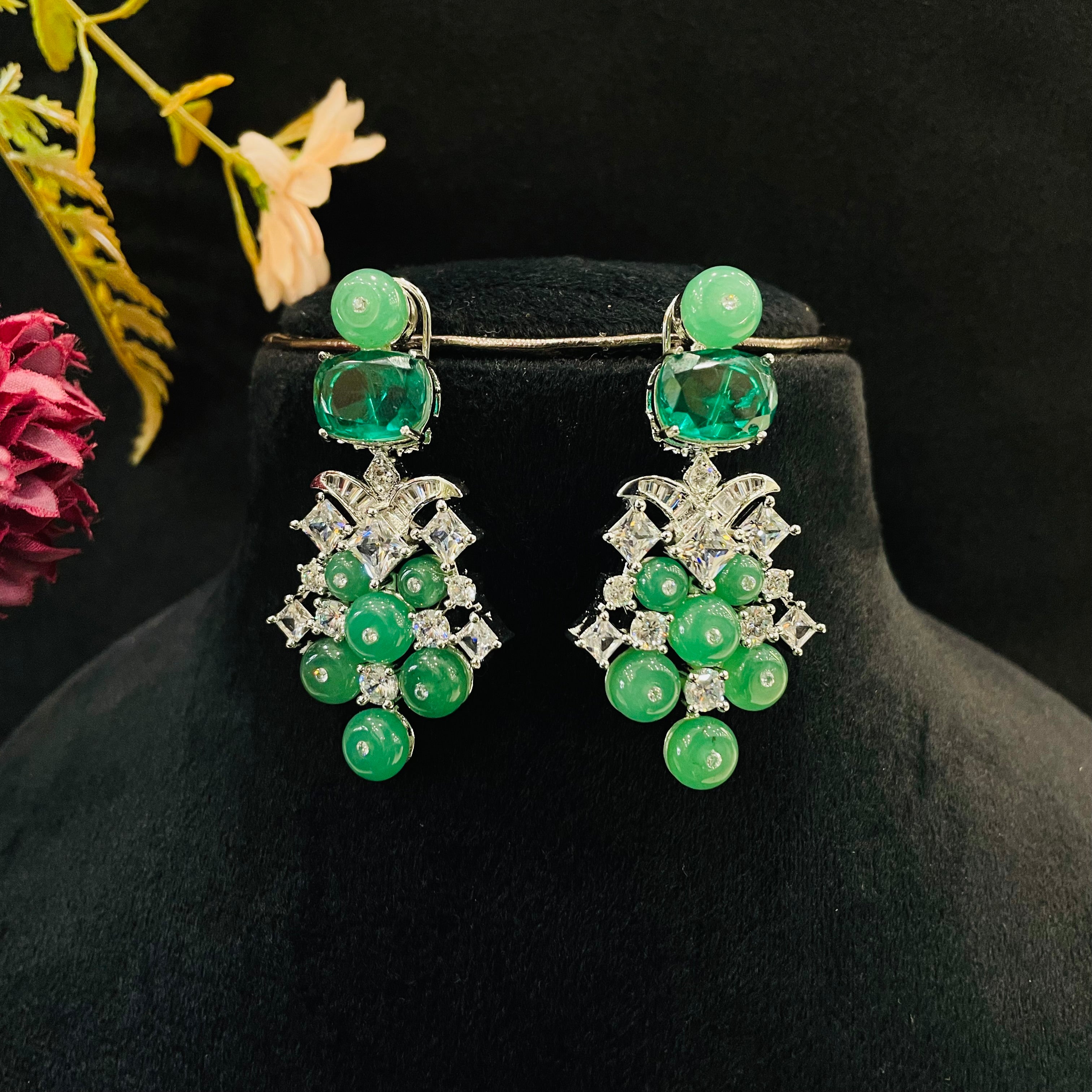 Ad Bella neckpiece