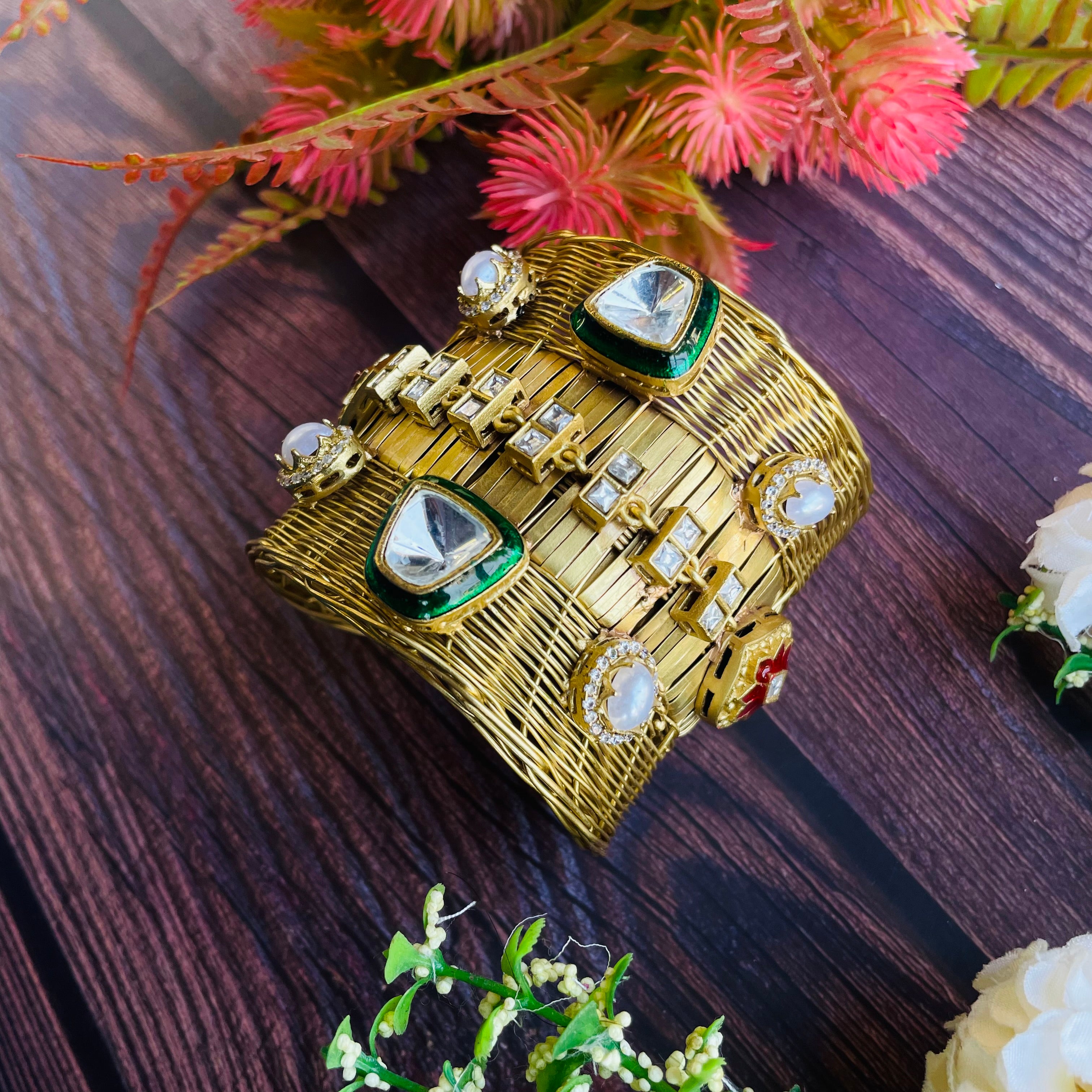 Nayaab Juliya Polki Bracelet