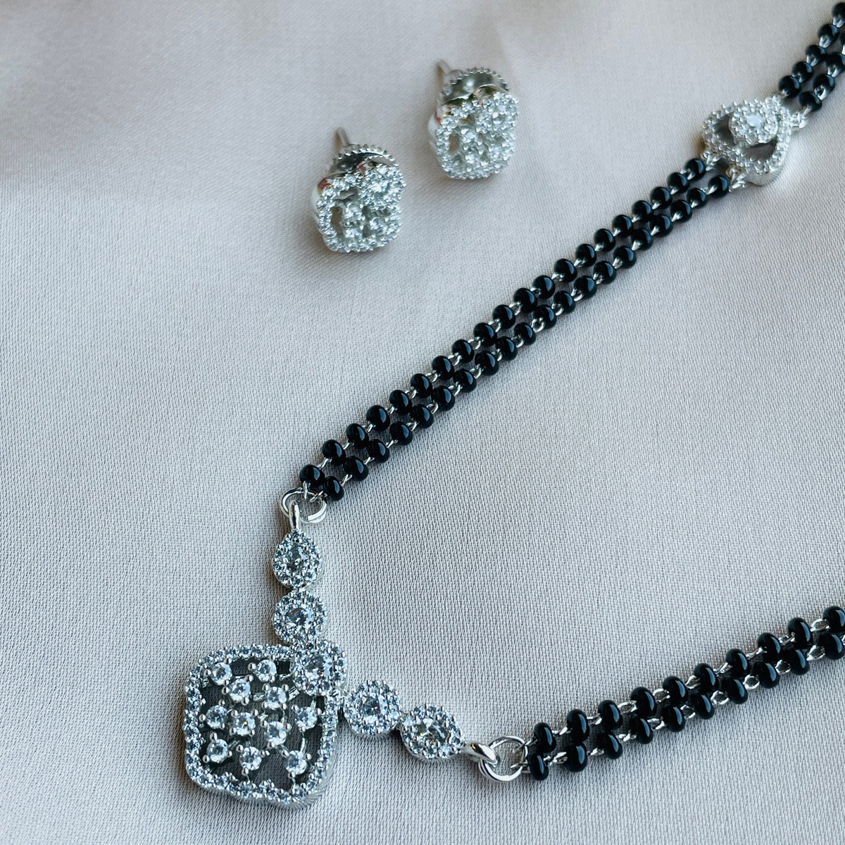 Inaya Crystal Mangalsutra