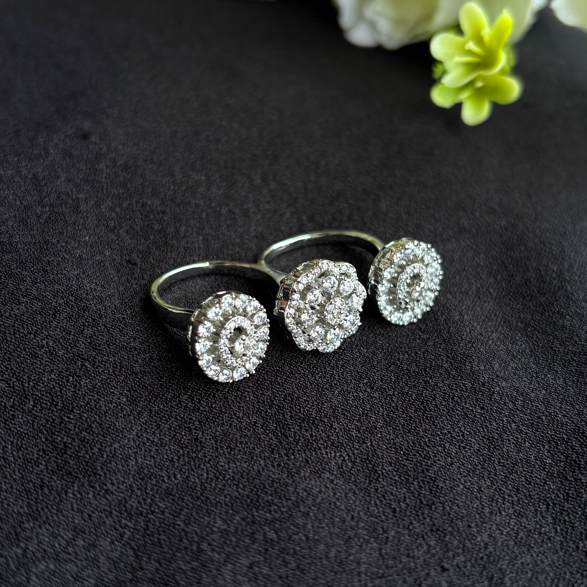 Tridhara Ring