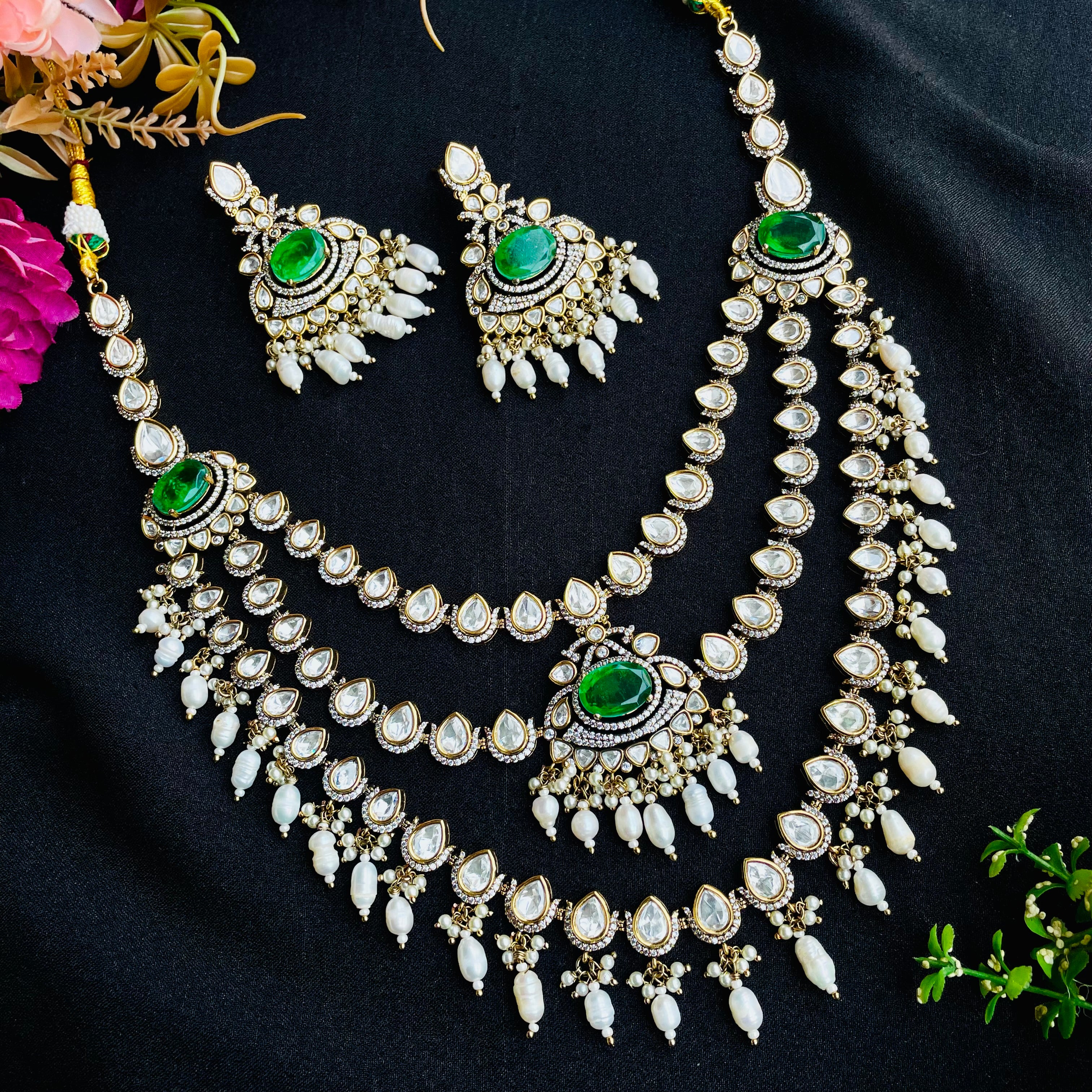 Nayaab maharani layered Neckpiece