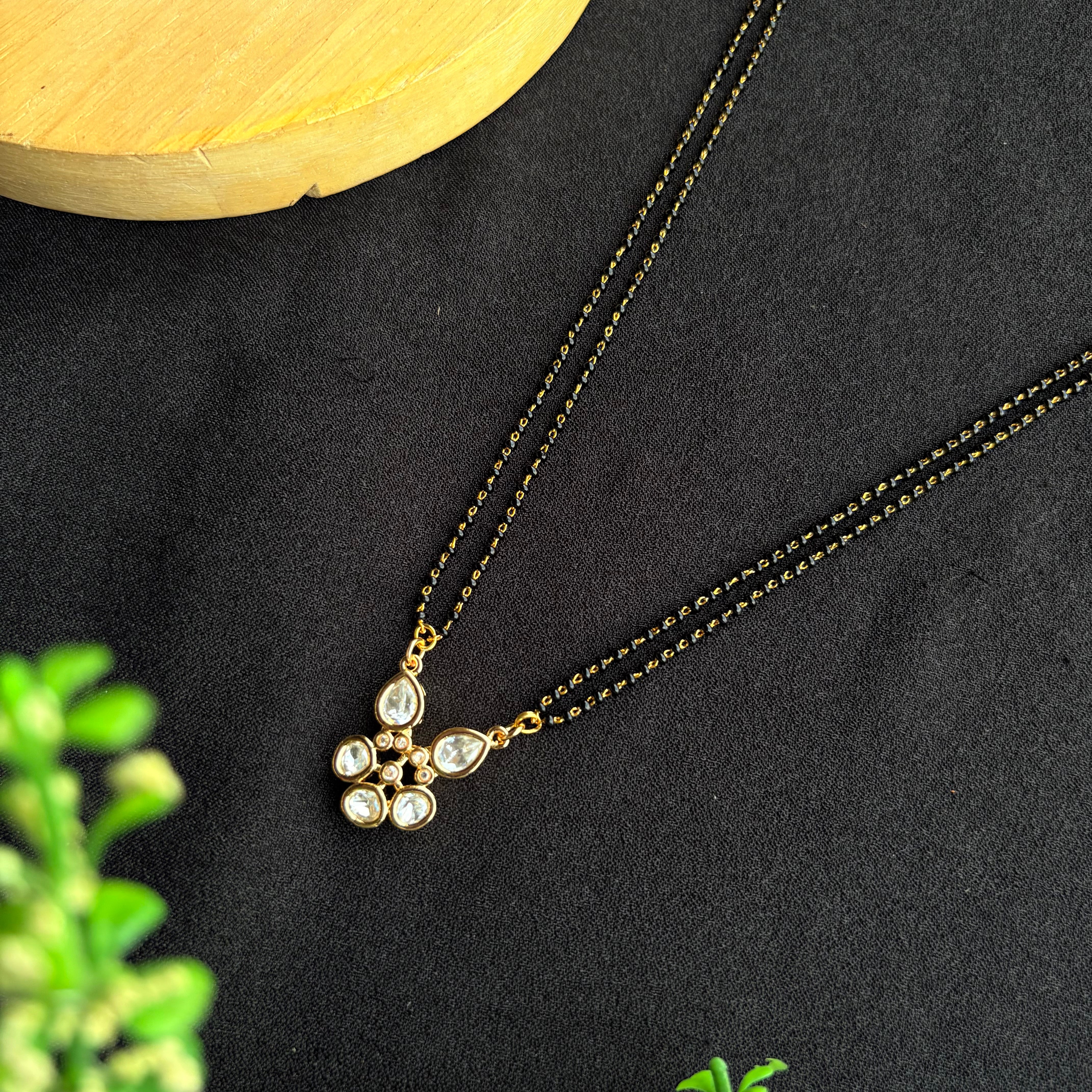 Nayaab Anika Mangalsutra