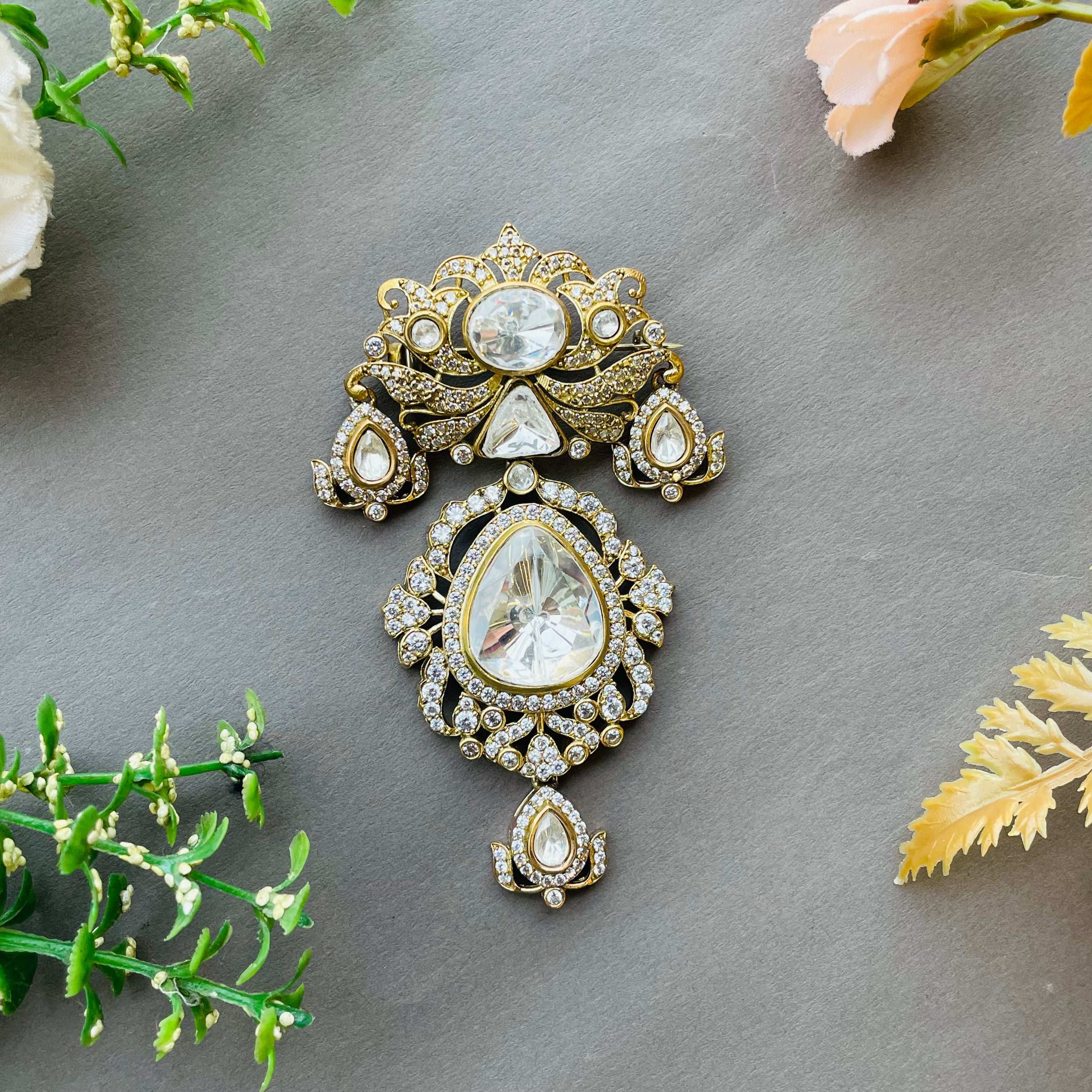Nayaab kamya brooch