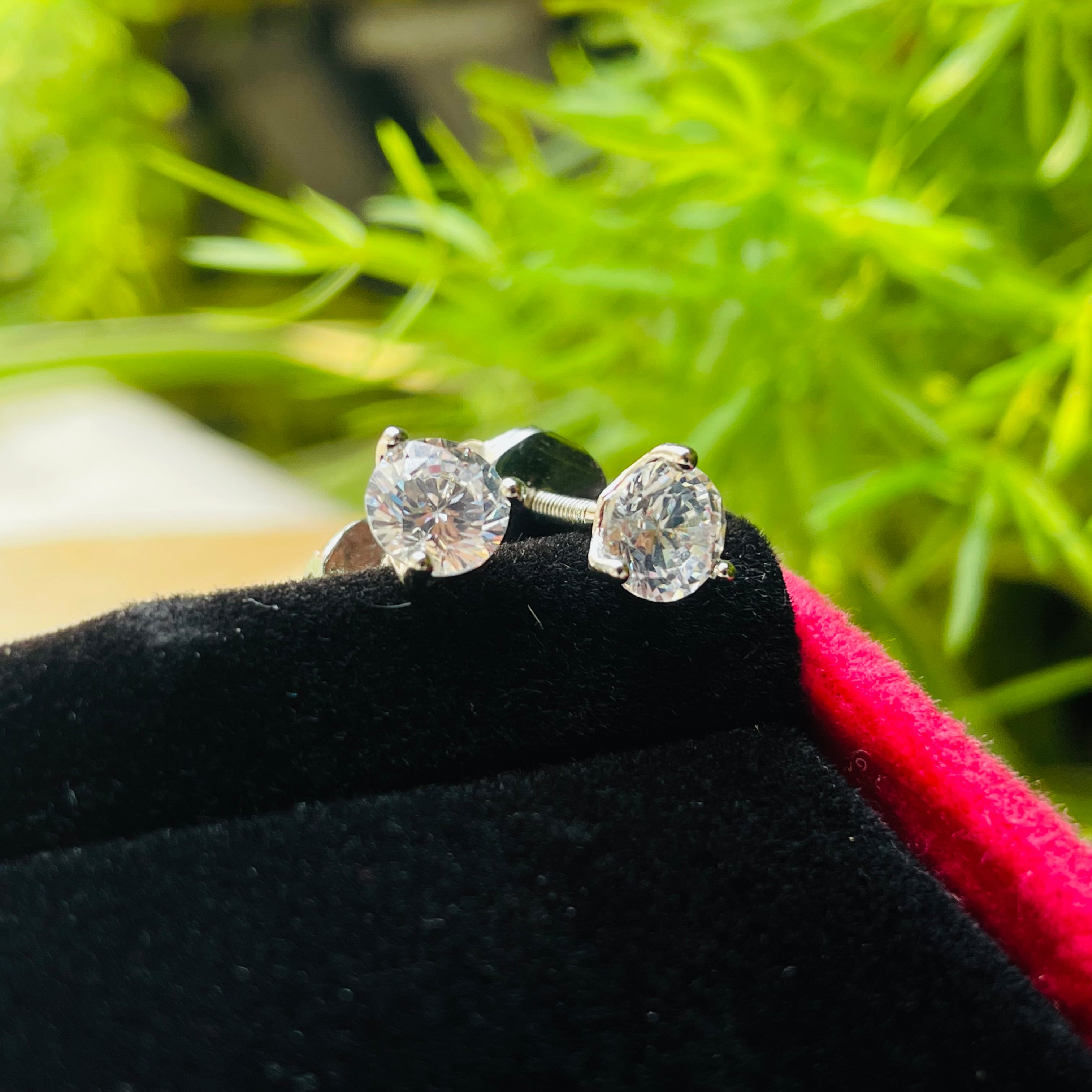 Ad Vella studs