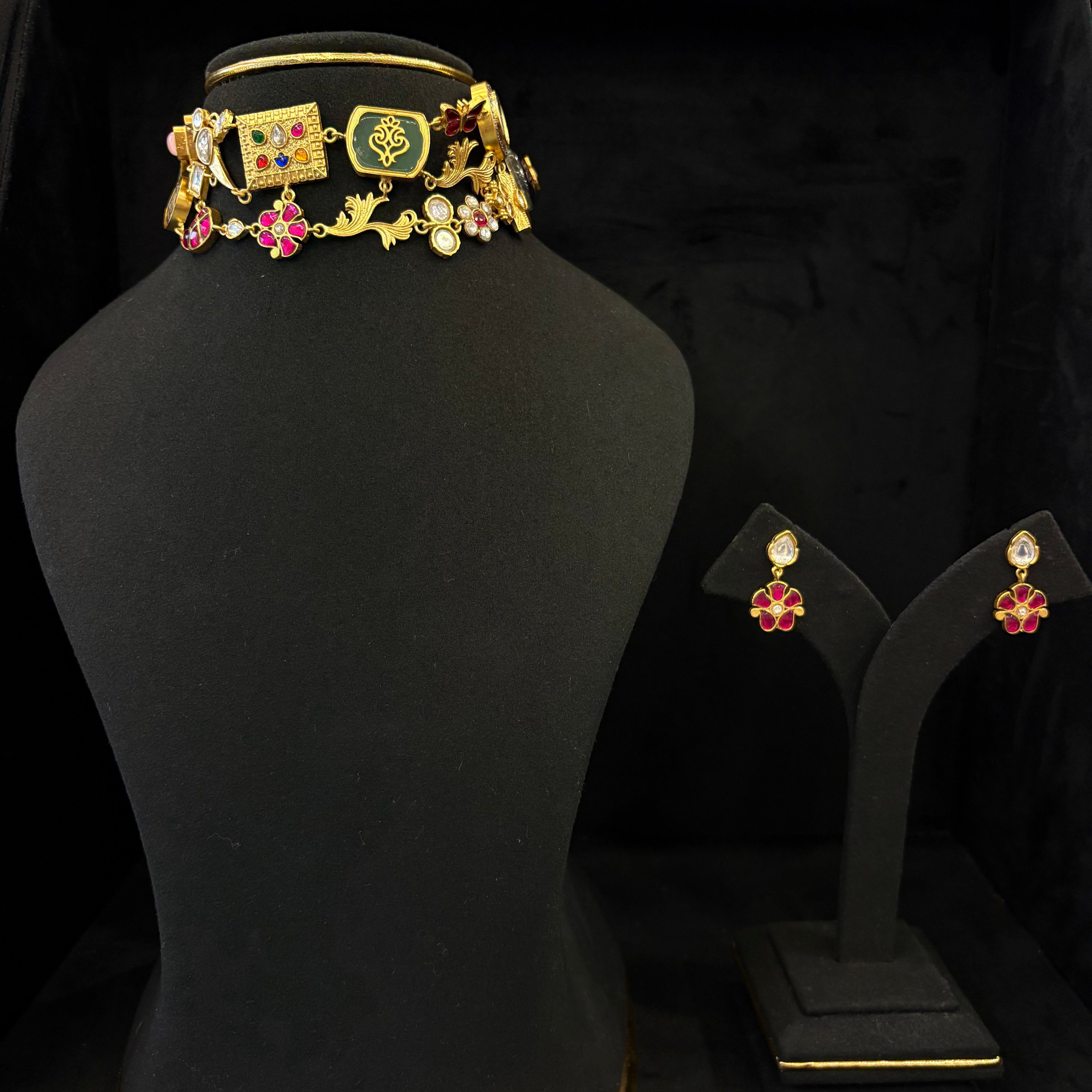 Nayaab Aiyana Choker