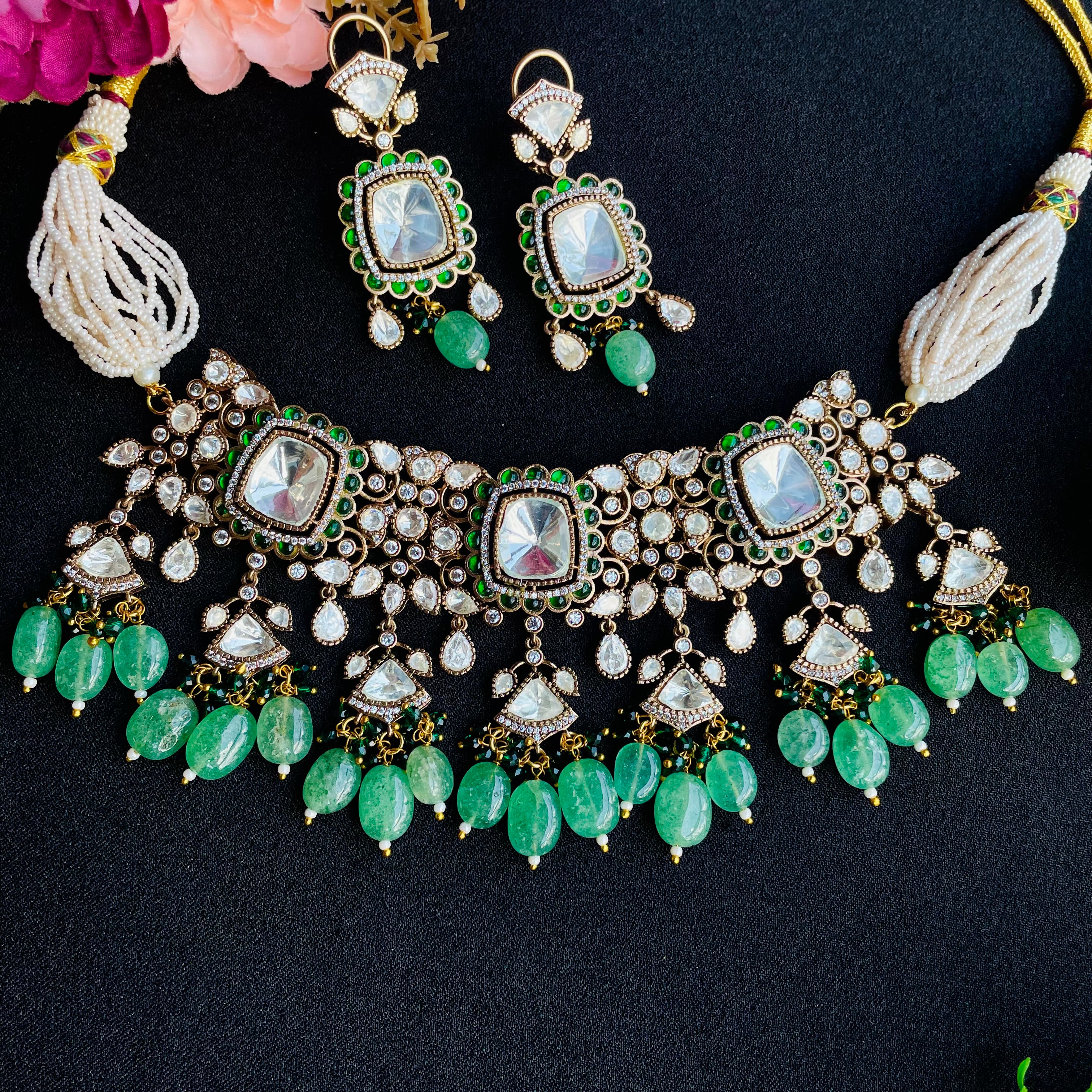 Nayaab Raima Neckpiece