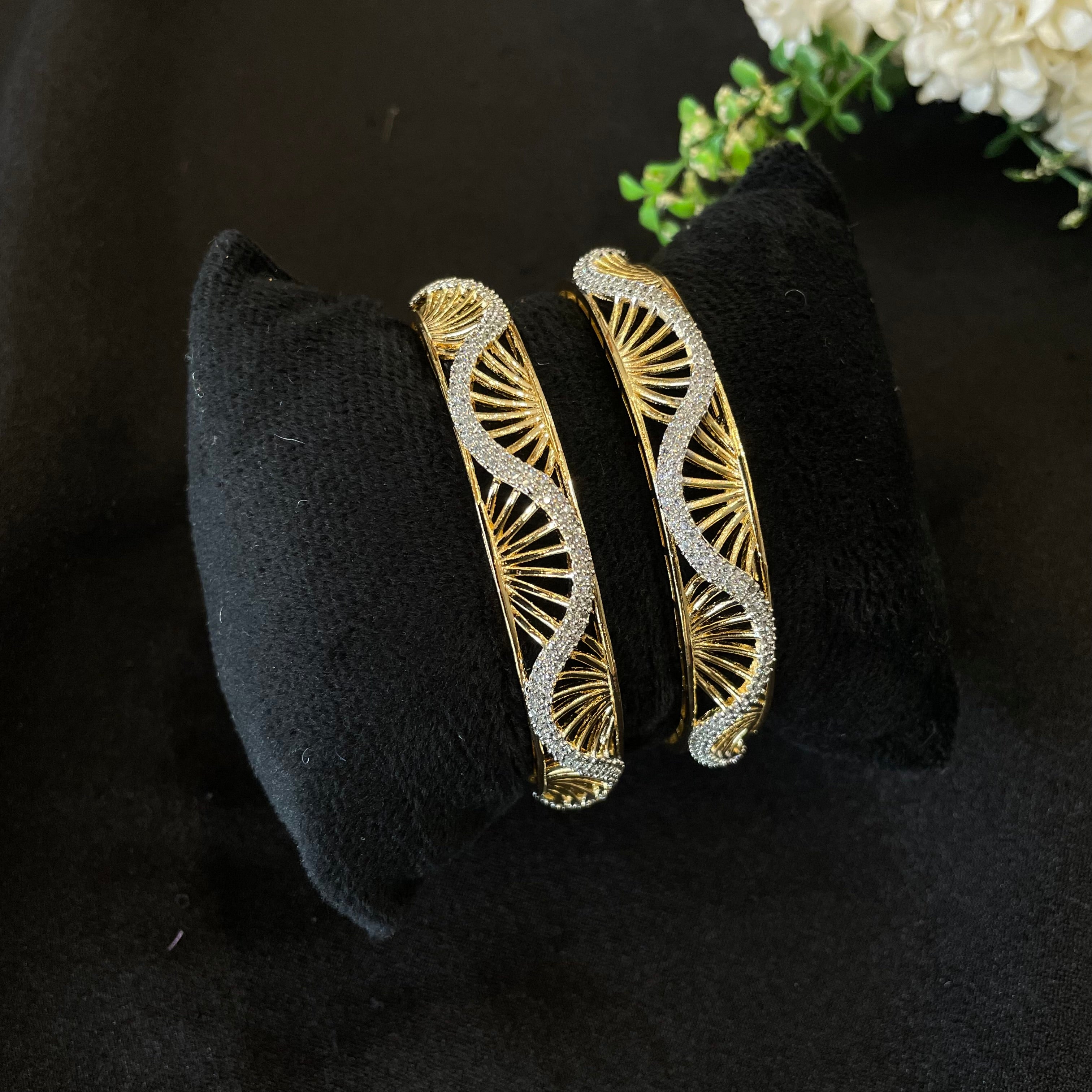 Ad Ahana Bangles