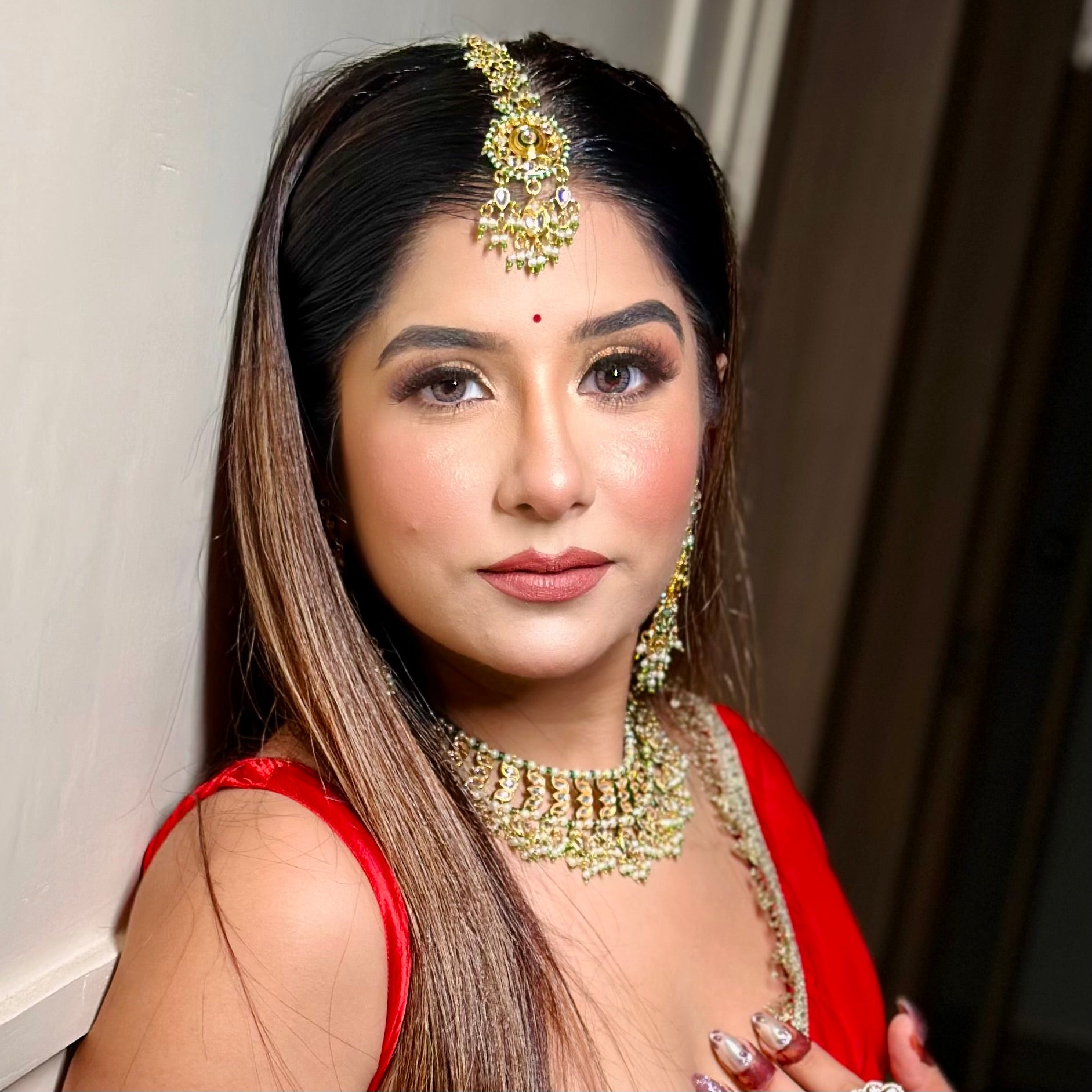 Nayaab Anika neckpiece