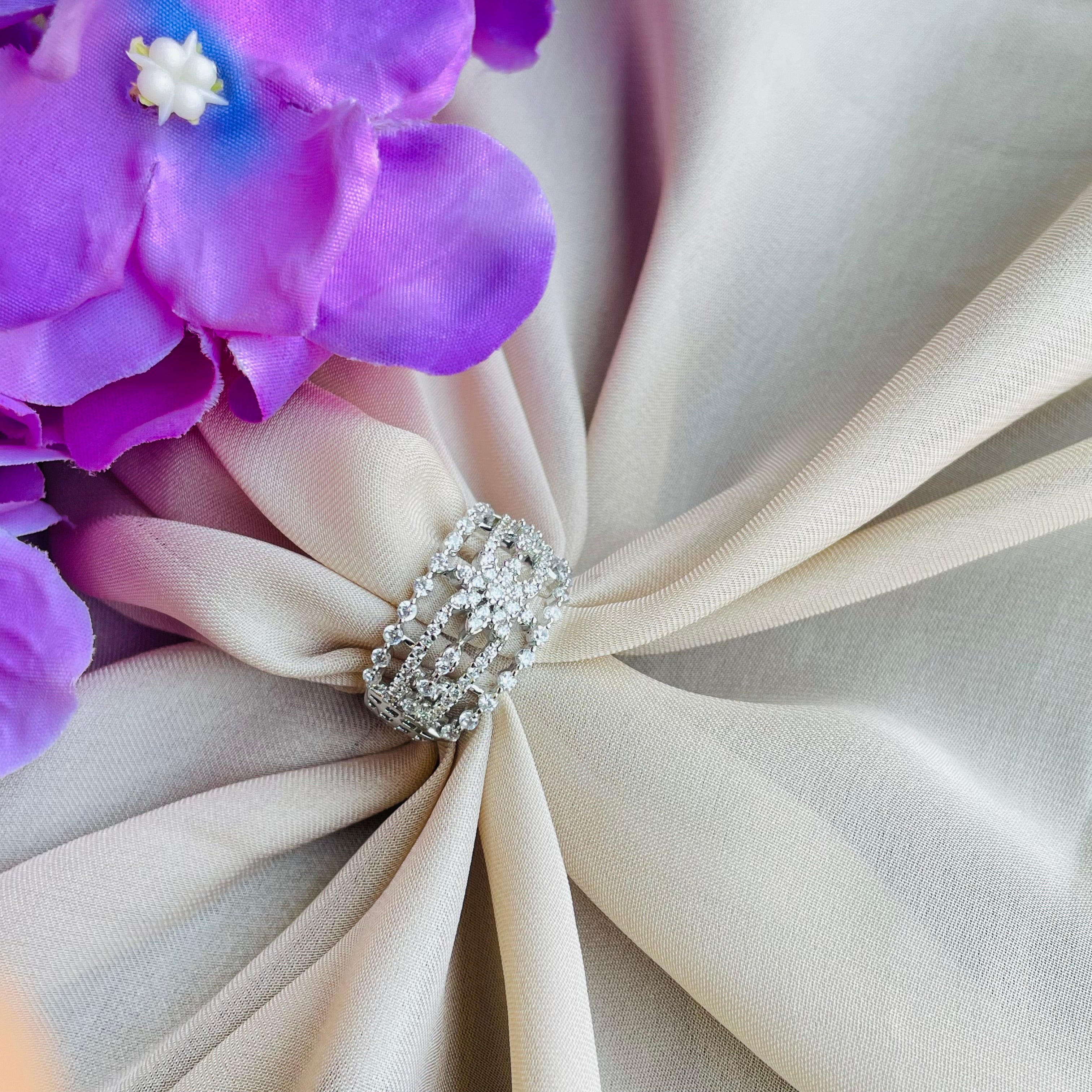 Ad Juliet  ring adjustable
