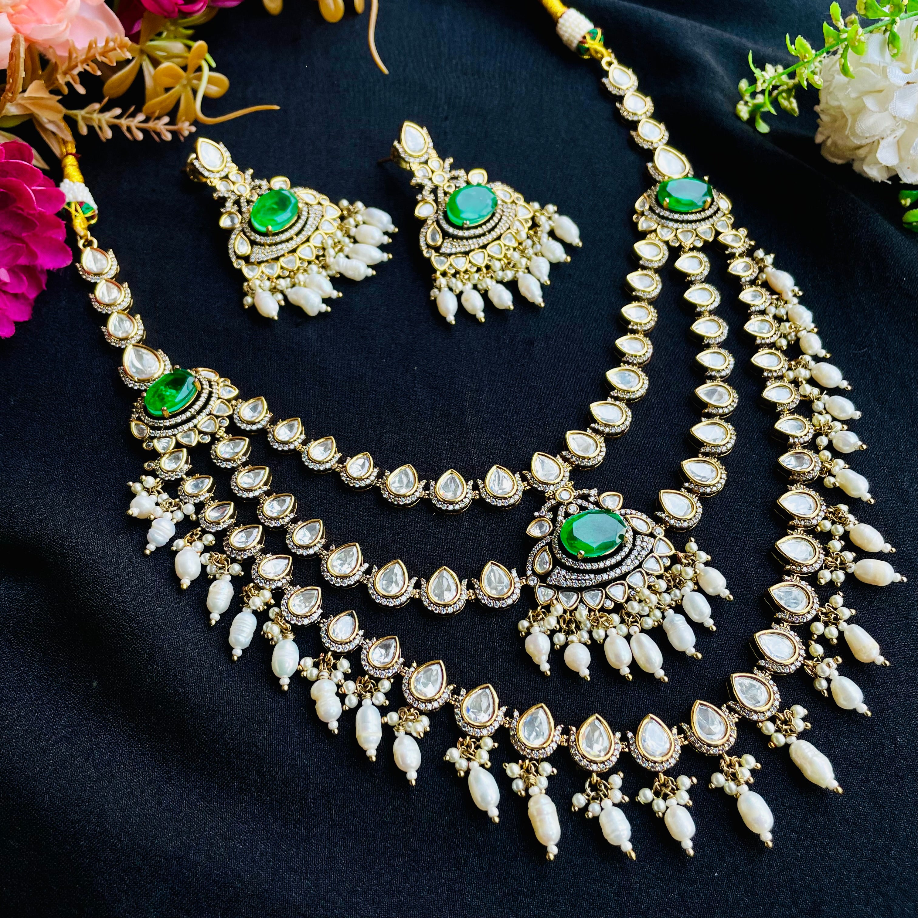 Nayaab maharani layered Neckpiece