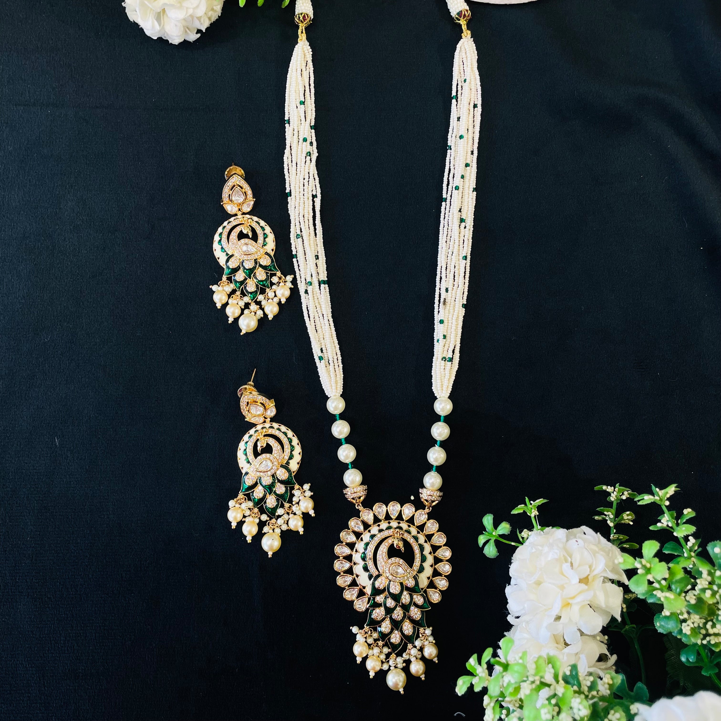 Nayaab peacock pearl Neckpiece