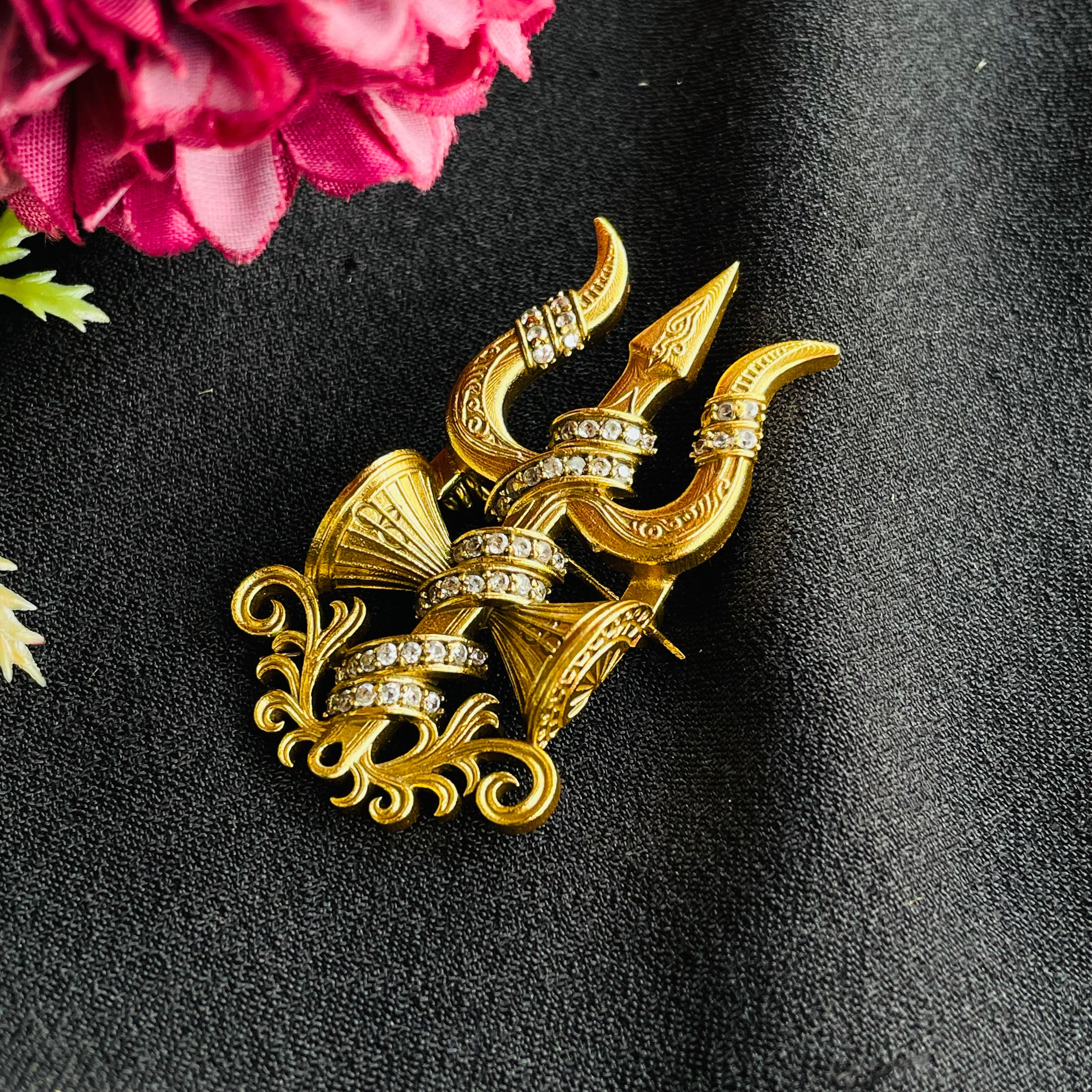 Nayaab Trishul brooch