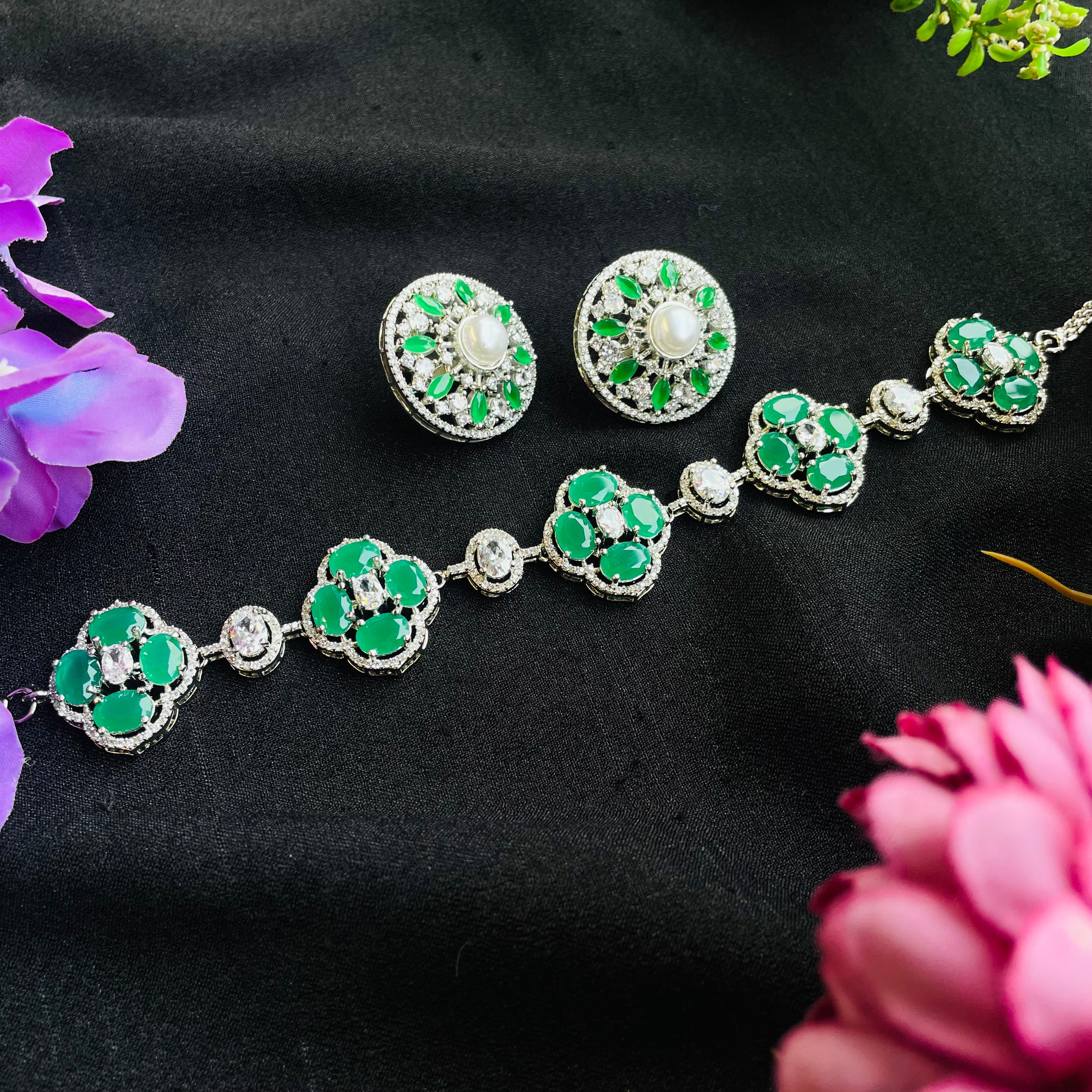 Ad Nitya Neckpiece