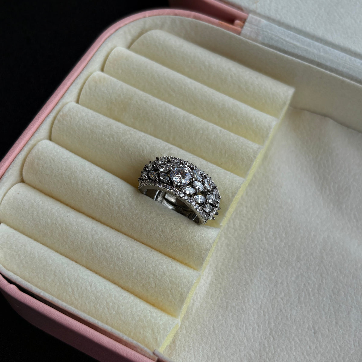 Iravya Ring
